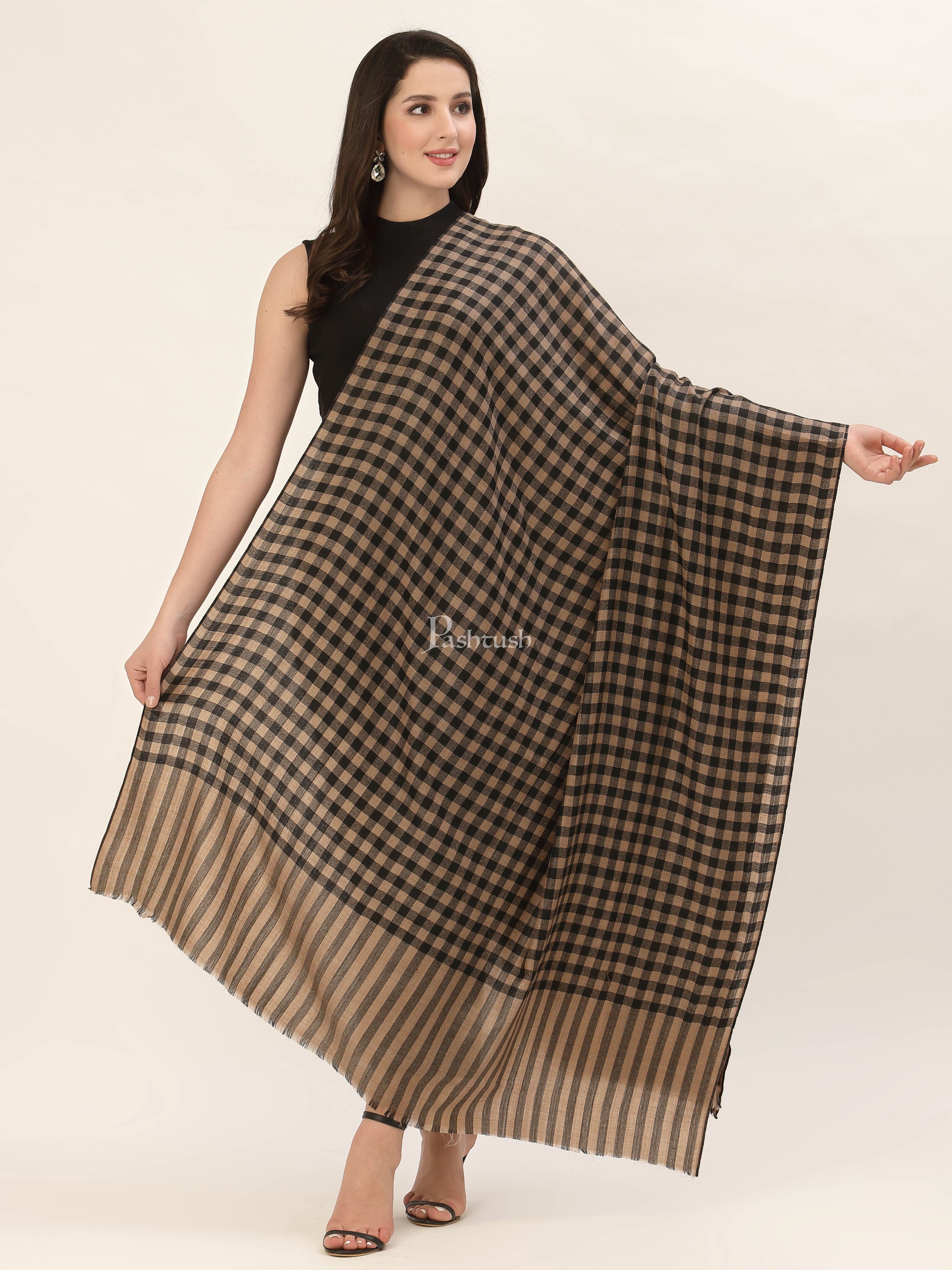 Pashtush Womens Checkered Shawl, In Extra Soft Fine Wool, Large Size