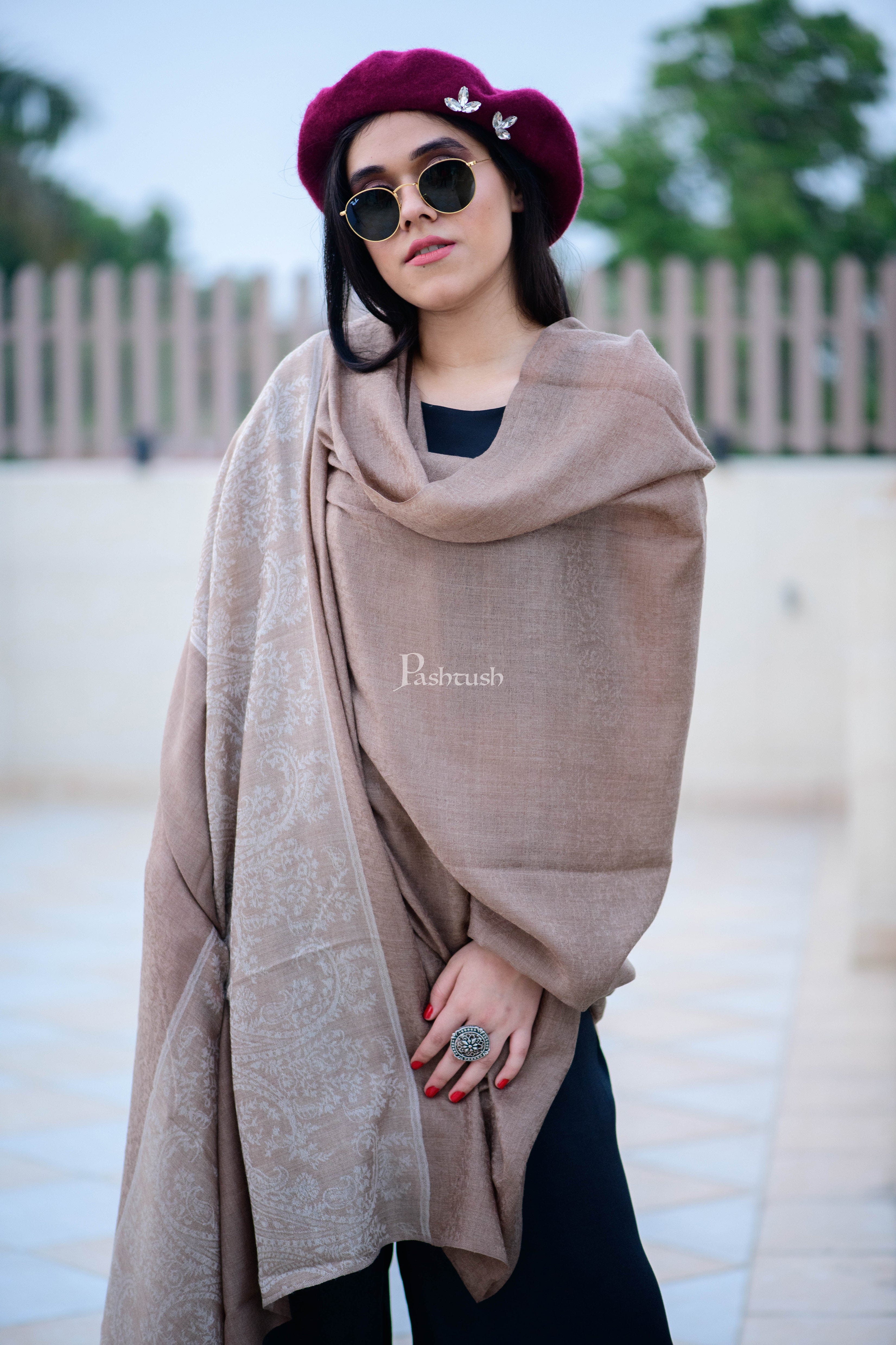 Pashtush Womens Woven Extra Fine Wool, Soft Handfeel Shawl