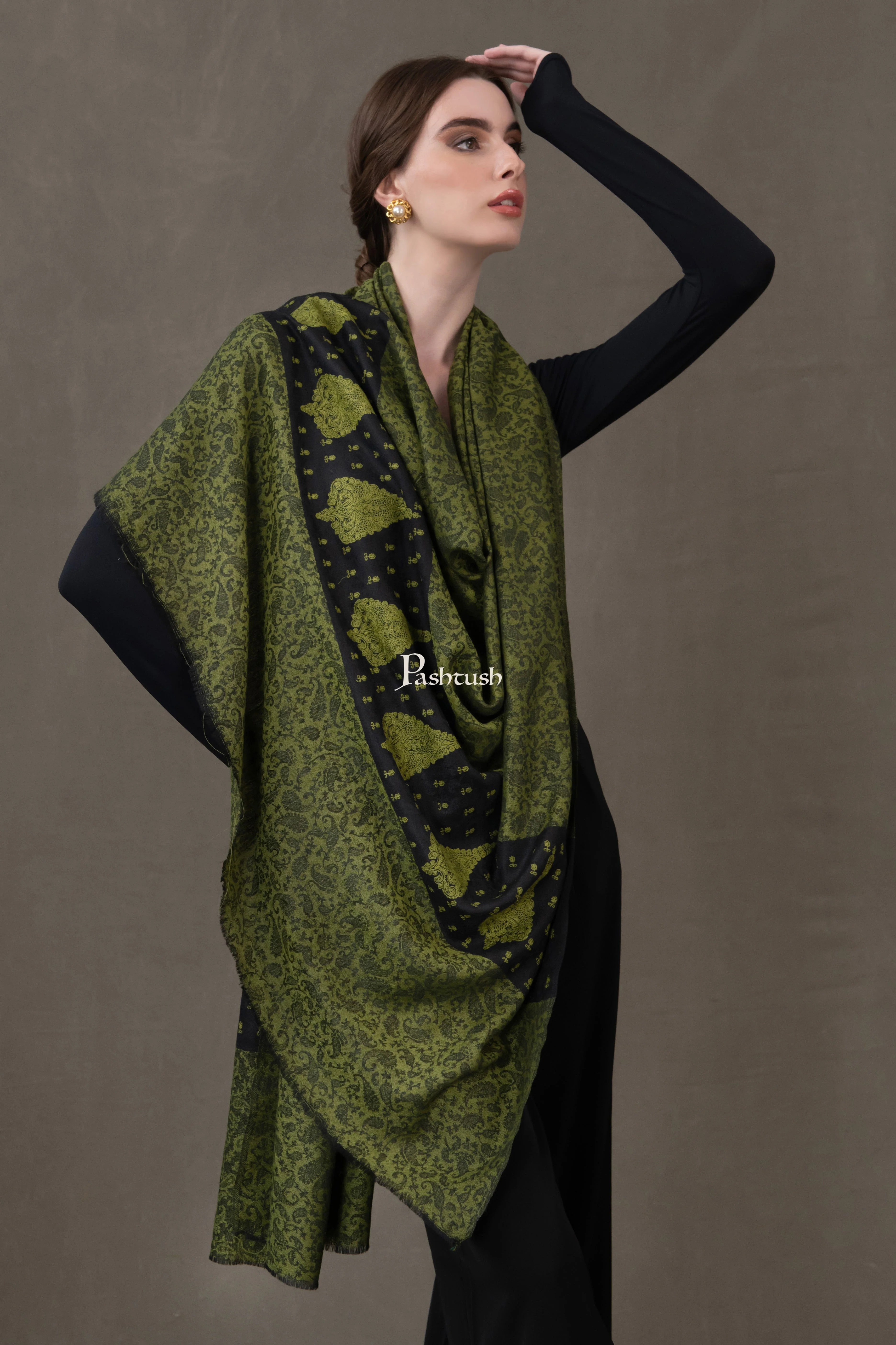 Pashtush His And Her Gift Set Of Fine Wool Stole and Embroidery Shawl With Premium Gift Box Packaging, Multicolour and Green - Image 12