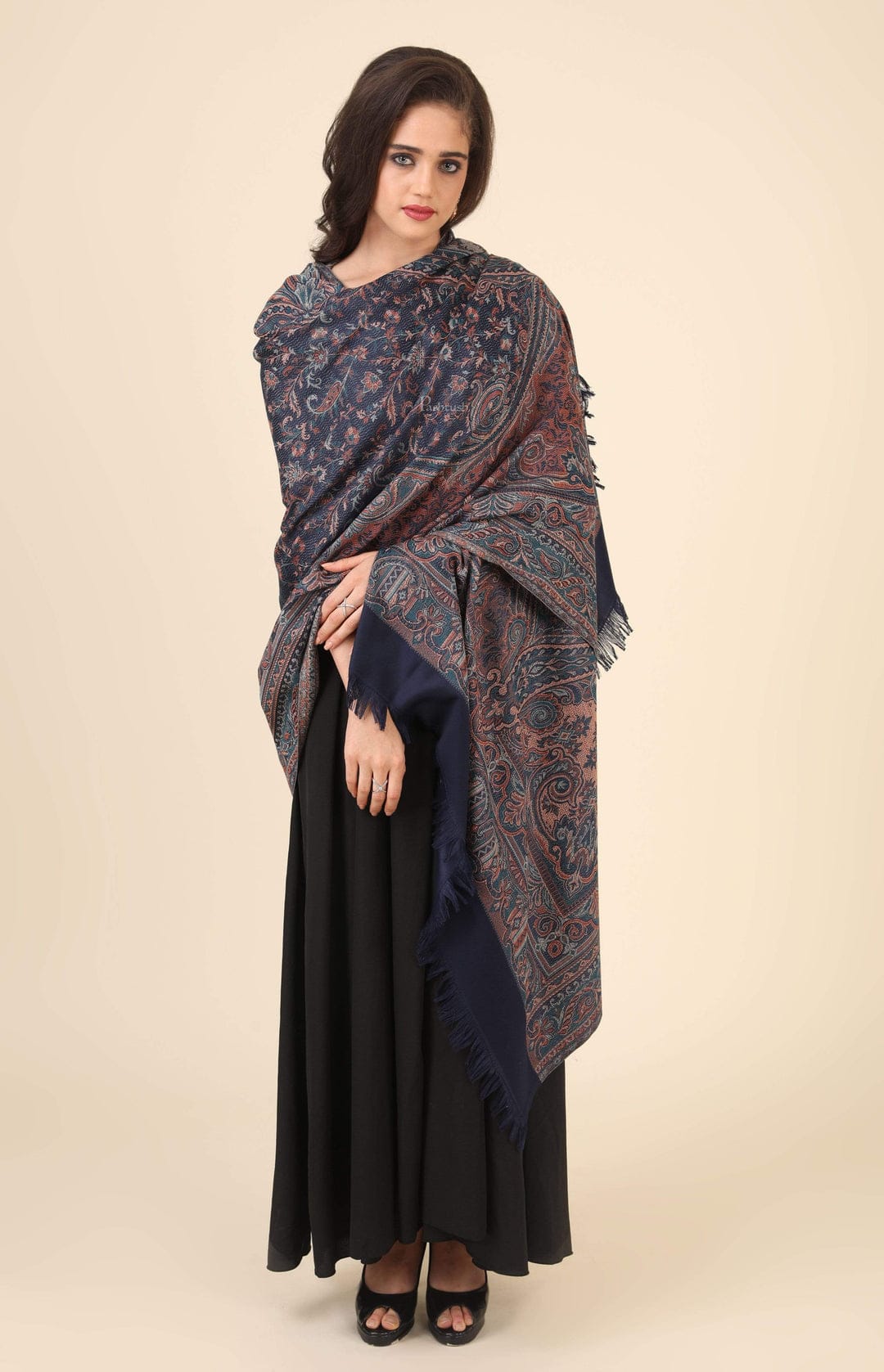 Pashtush His And Her Gift Set of Mens Fine Wool Stole and Womens Jamawar Shawl, Premium Gift Box Packaging, Taupe and Blue - Image 9