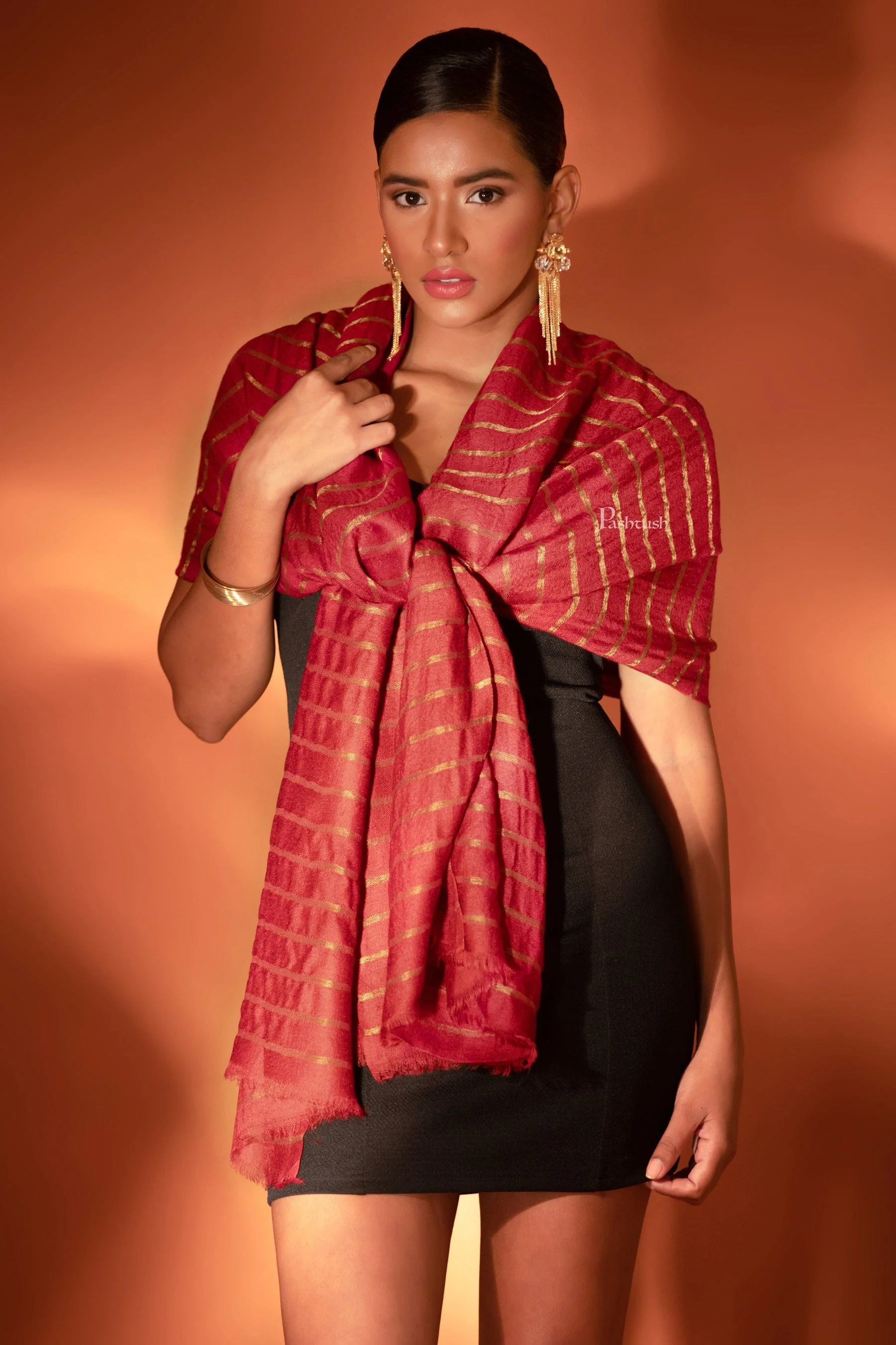 Pashtush His And Her Gift Set Of Striped Twilight Stoles With Premium Gift Box Packaging, Navy Blue And Scarlet Red - Image 3