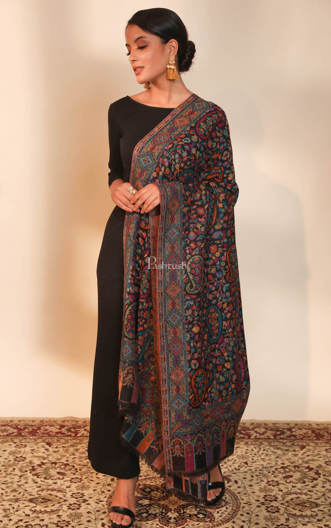 Pashtush His And Her Set Of 100% Pure Wool Shawls, Premium Gift Box Packaging, Beige and Black - Image 13