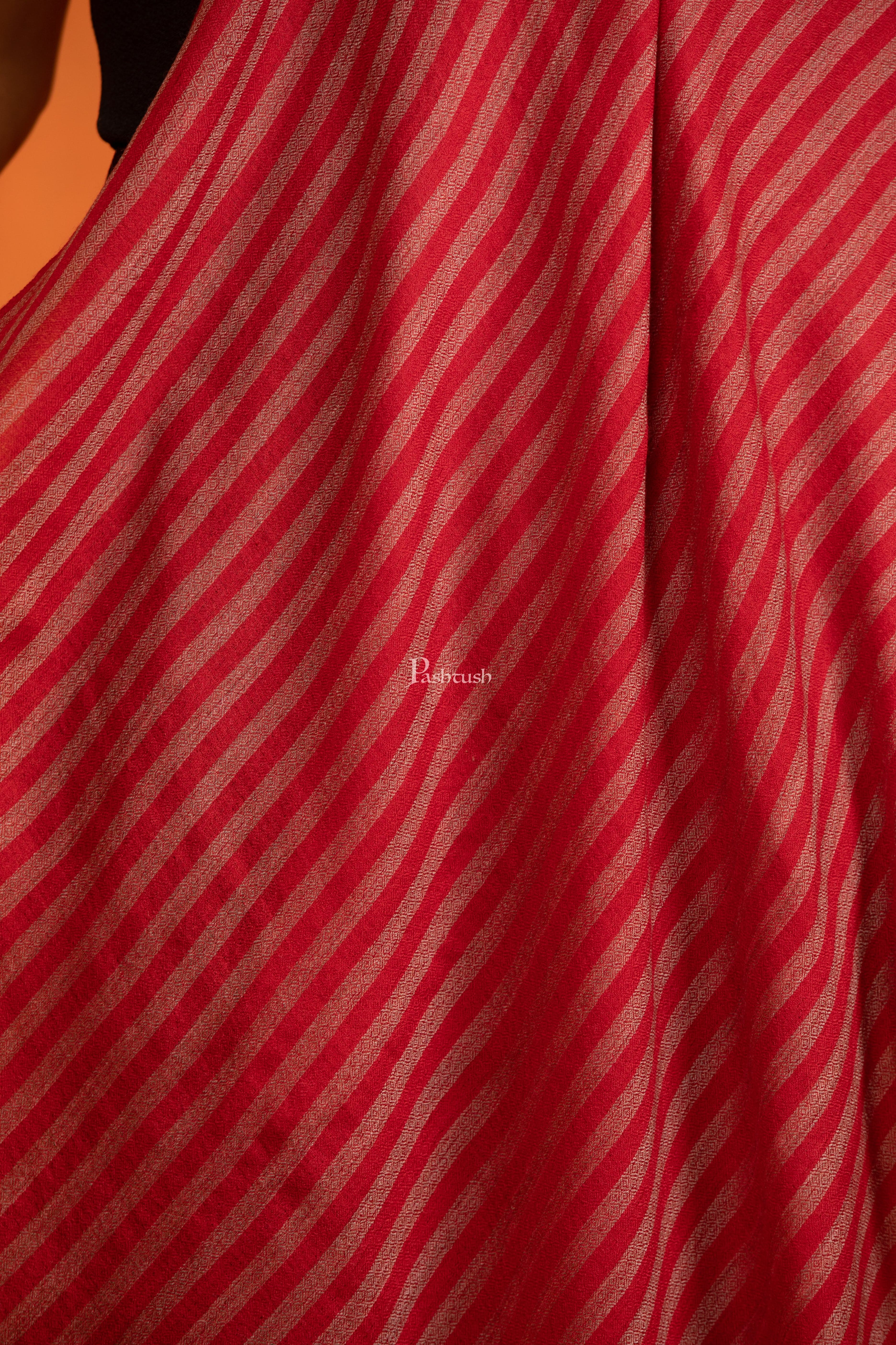 Pashtush His and Her Set of Fine Silk Wool Stoles with Premium Gift Box Packaging, Black and Crimson - Image 9