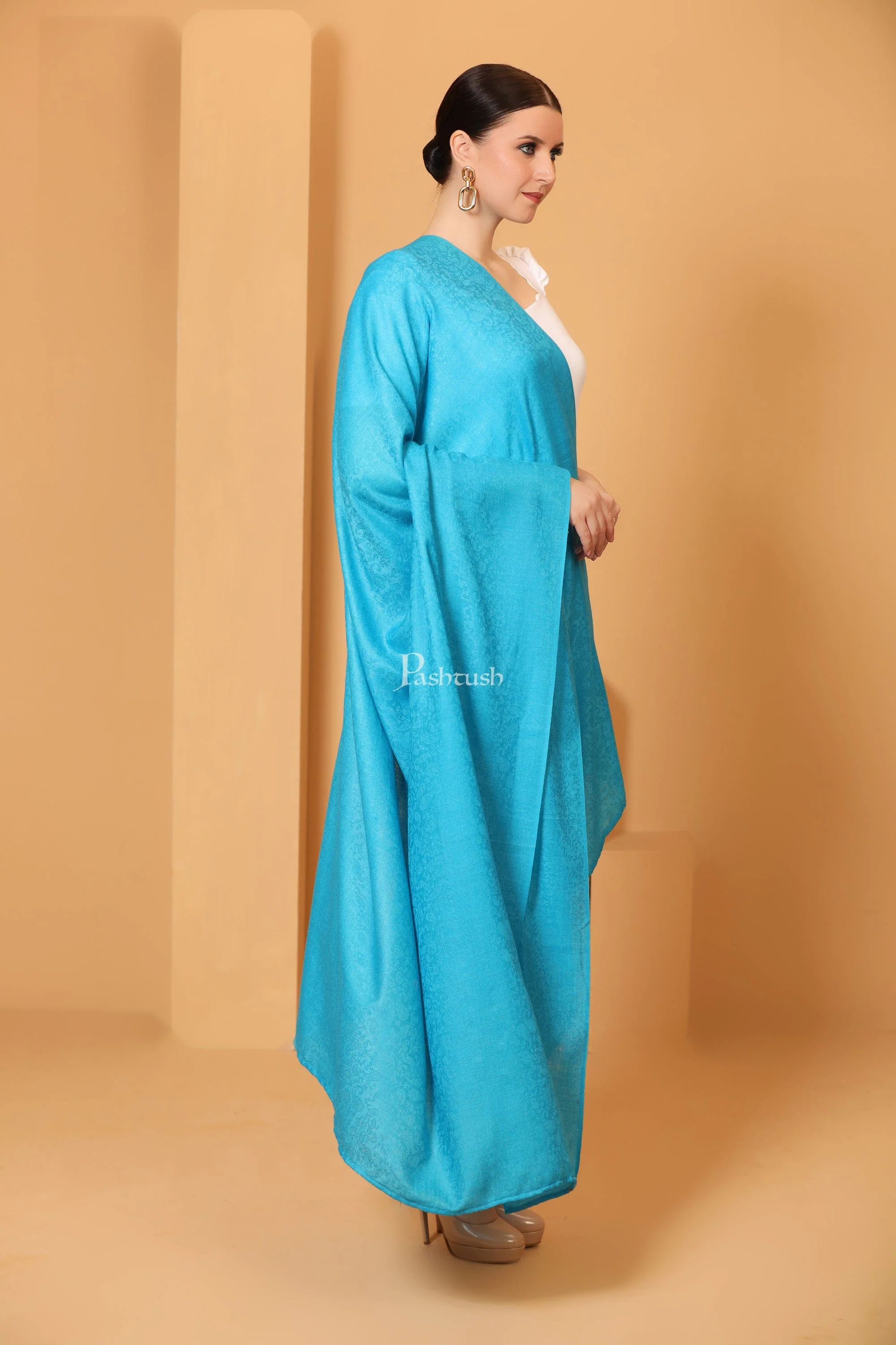 Pashtush His and Her Set of Mens Bamboo Stole and Womens Fine Wool Stole, With Premium Gift Box, Multi Blue - Image 10