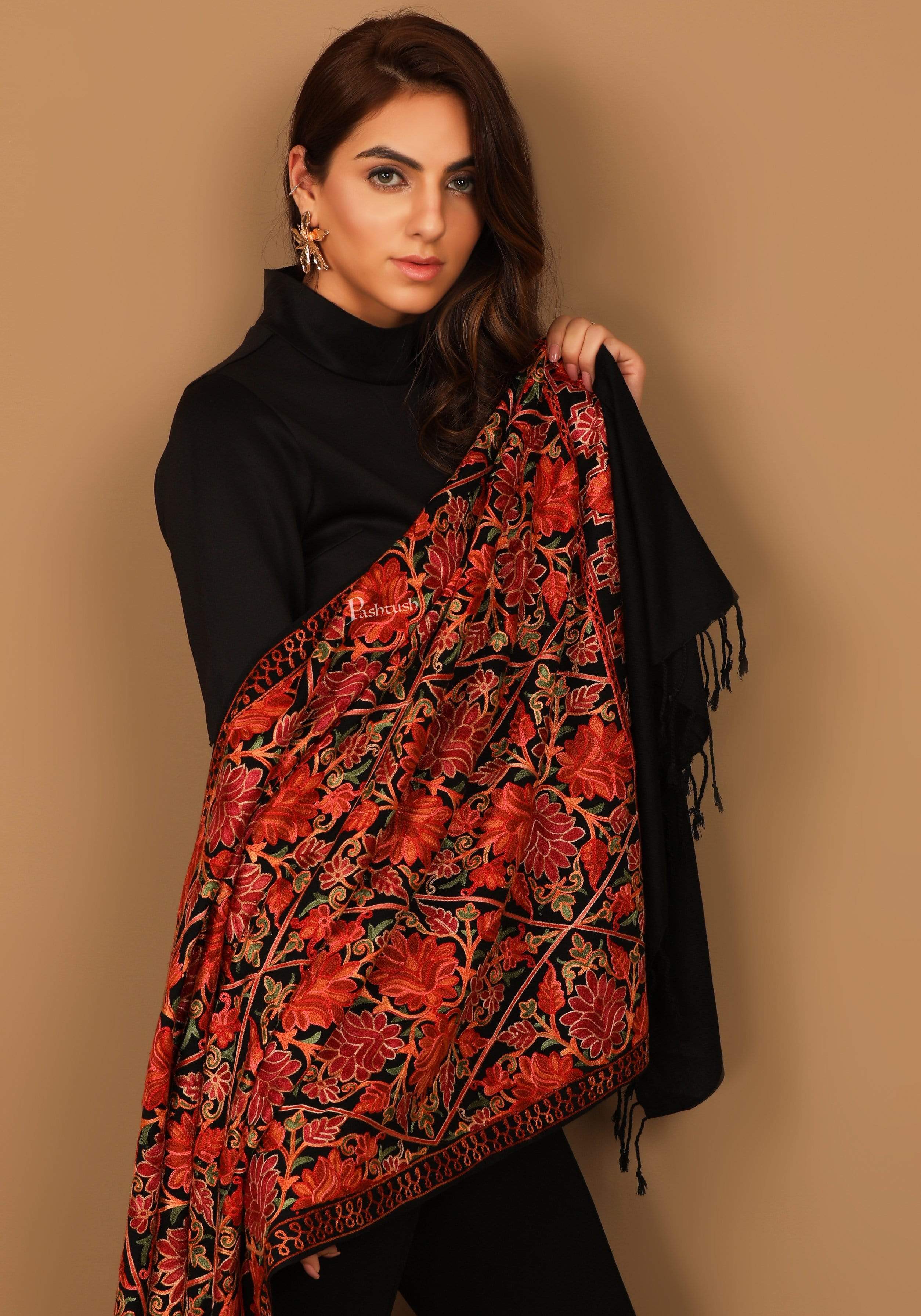 Pashtush Womens Fine Wool, Silky Nalki Embroidery Needlework Stole, Black - Image 5