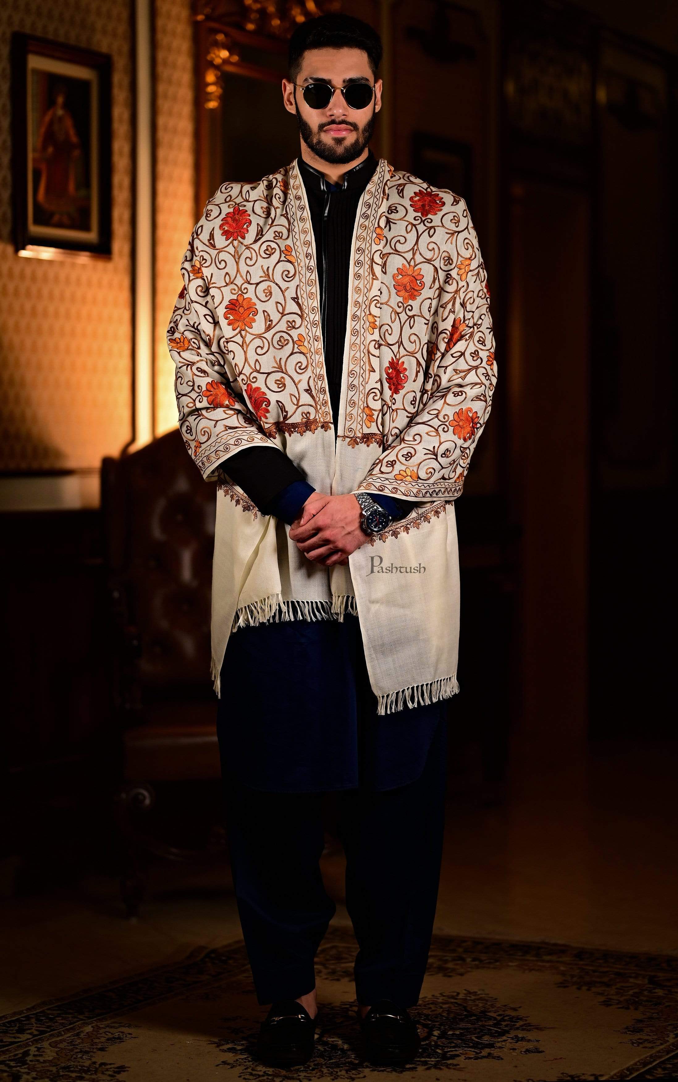 Pashtush Aari Embroidery Stole, Fine Wool, White - Image 5