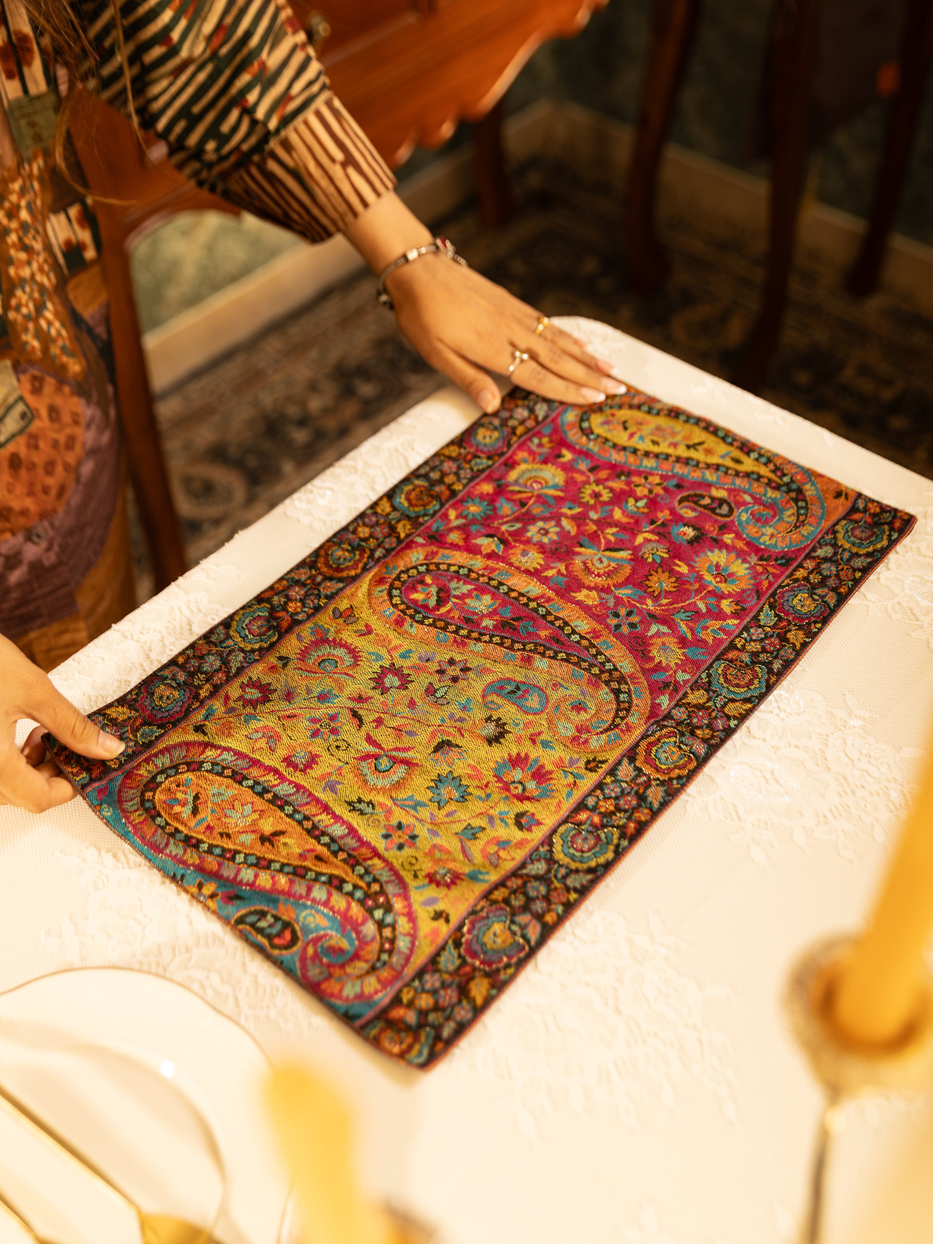 Pashtush Luxury Table Runner with Mats Set, Twilight Collection, Multicolour - Image 3