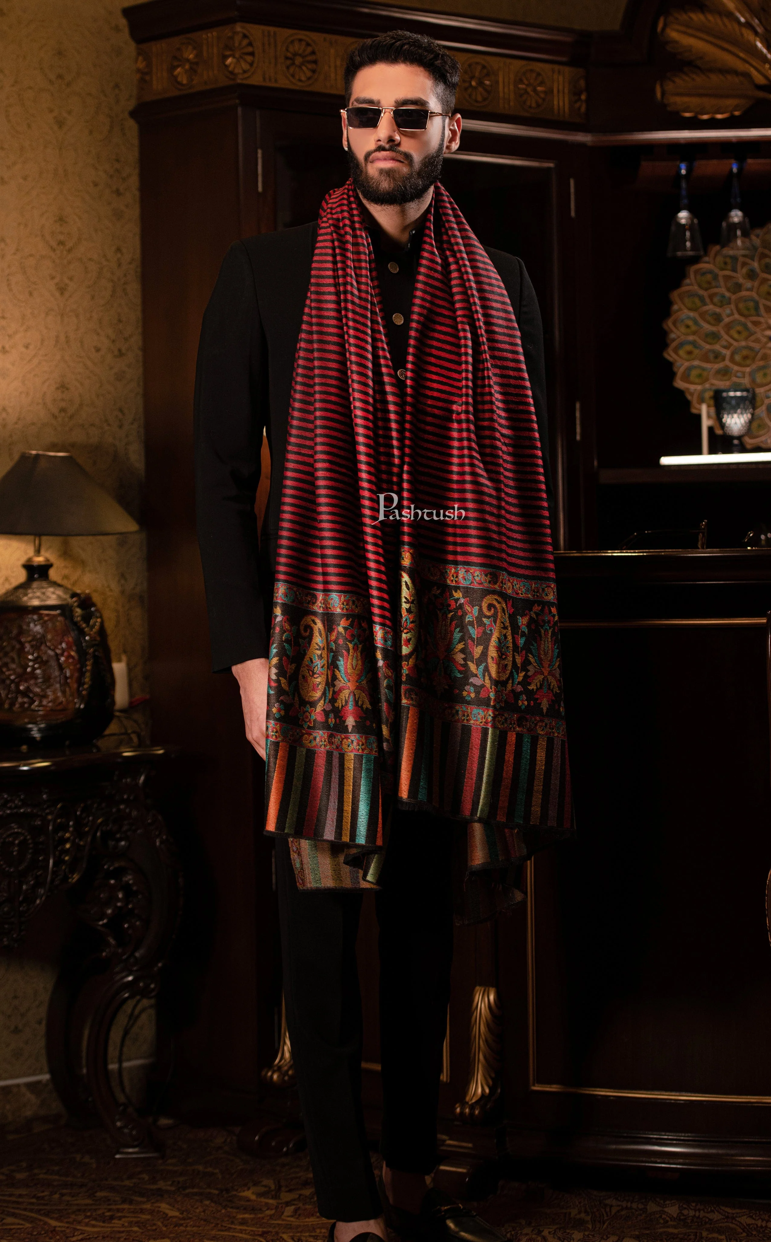 Pashtush men Extra Fine Wool stole, Jacquard Palla design, Maroon - Image 2