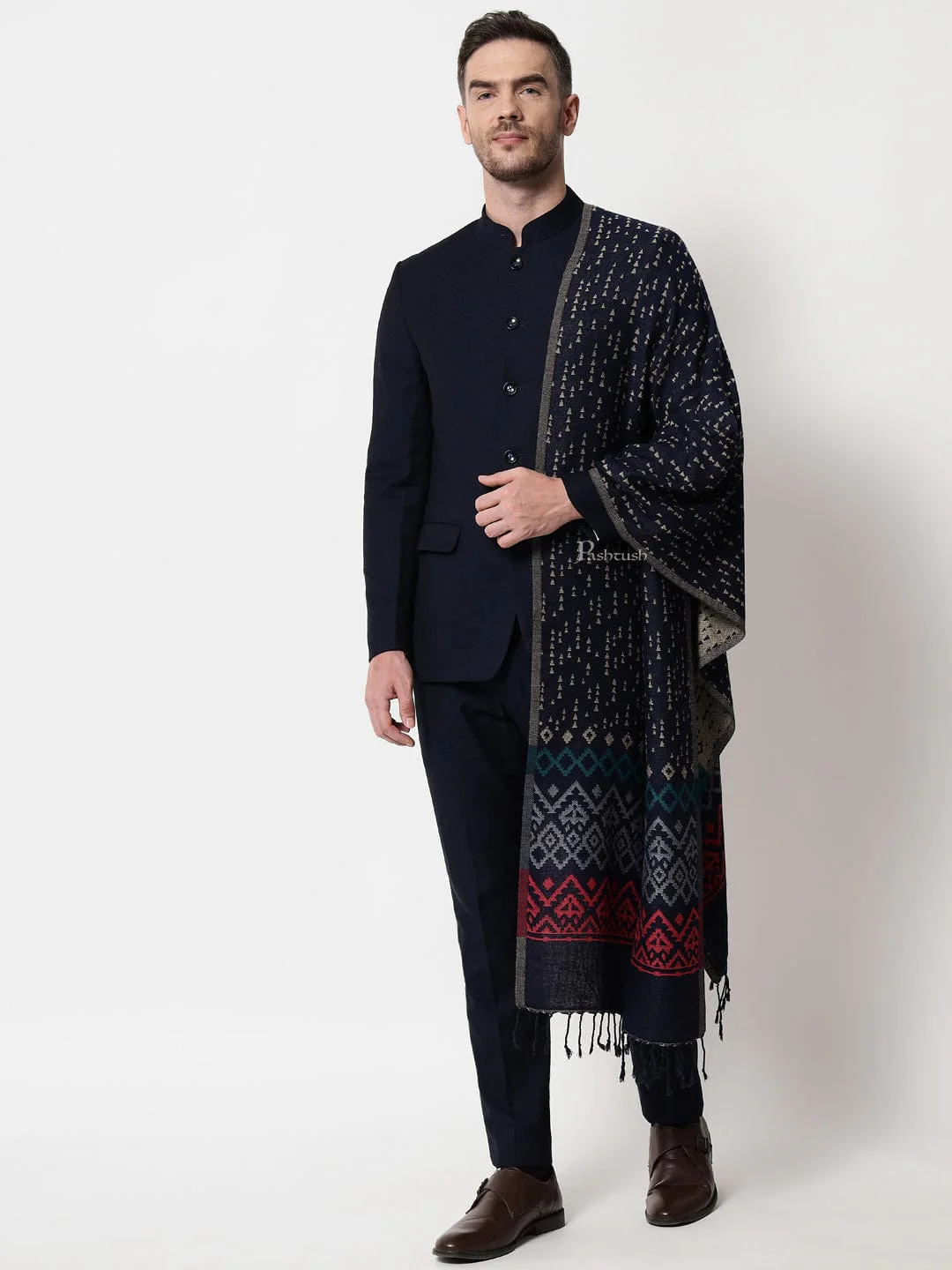 Pashtush mens Bamboo stole, Aztec Weave, Reversible design, Blue - Image 4