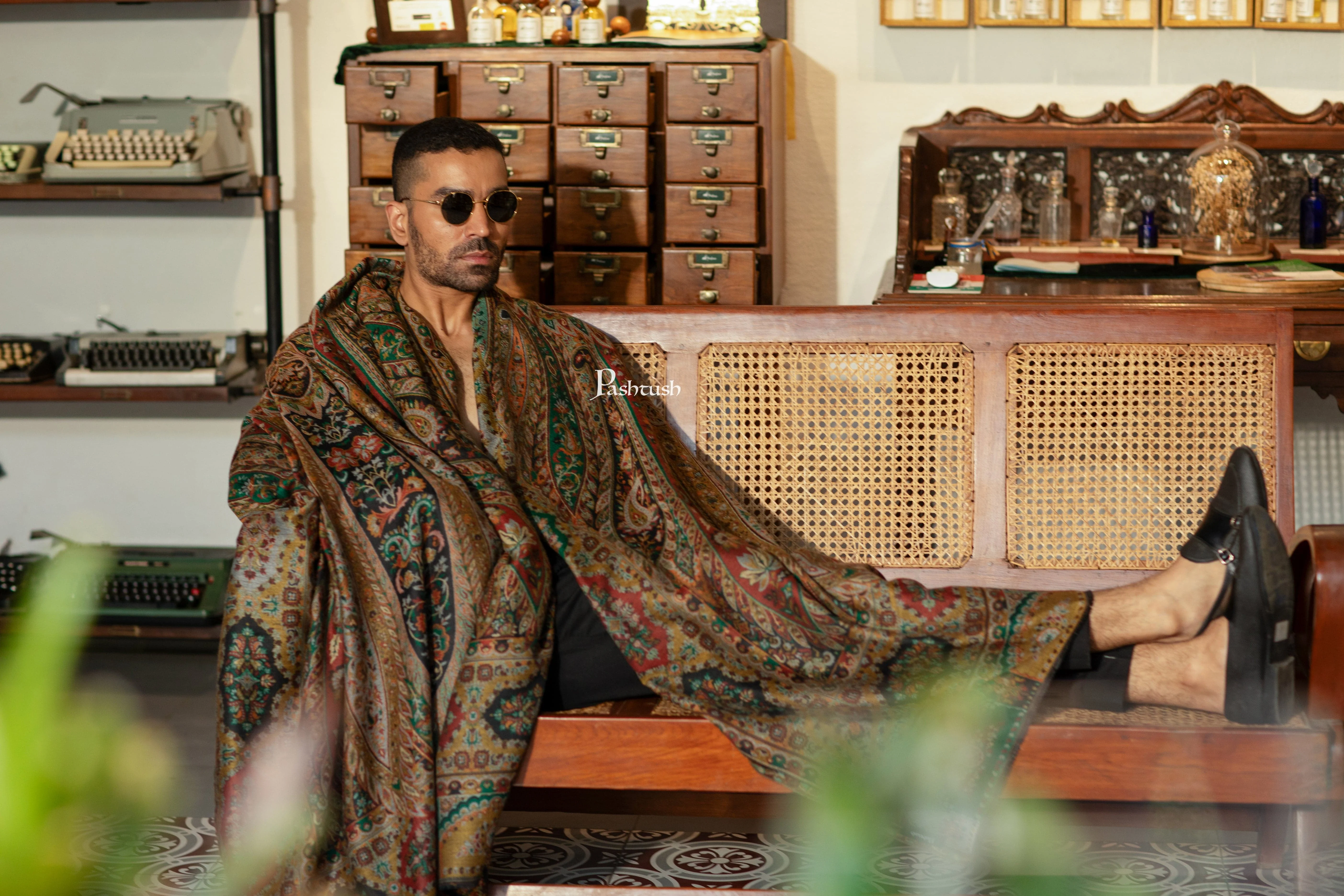 Pashtush Mens Extra Fine Wool Shawl, Ethnic Weave Design, Black - Image 9