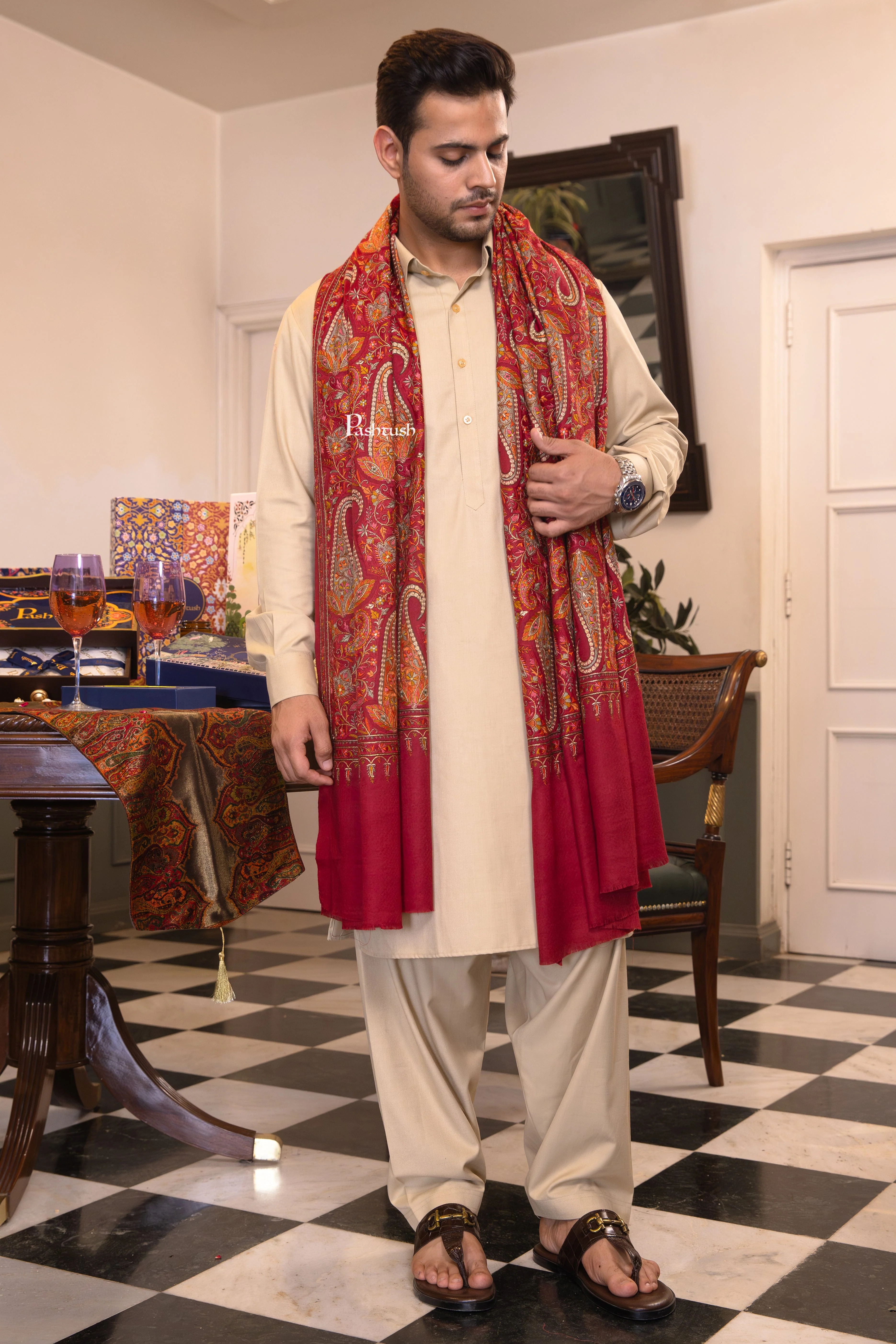 Pashtush Mens Extra Fine Wool Shawl, Paisley Design, Maroon - Image 3