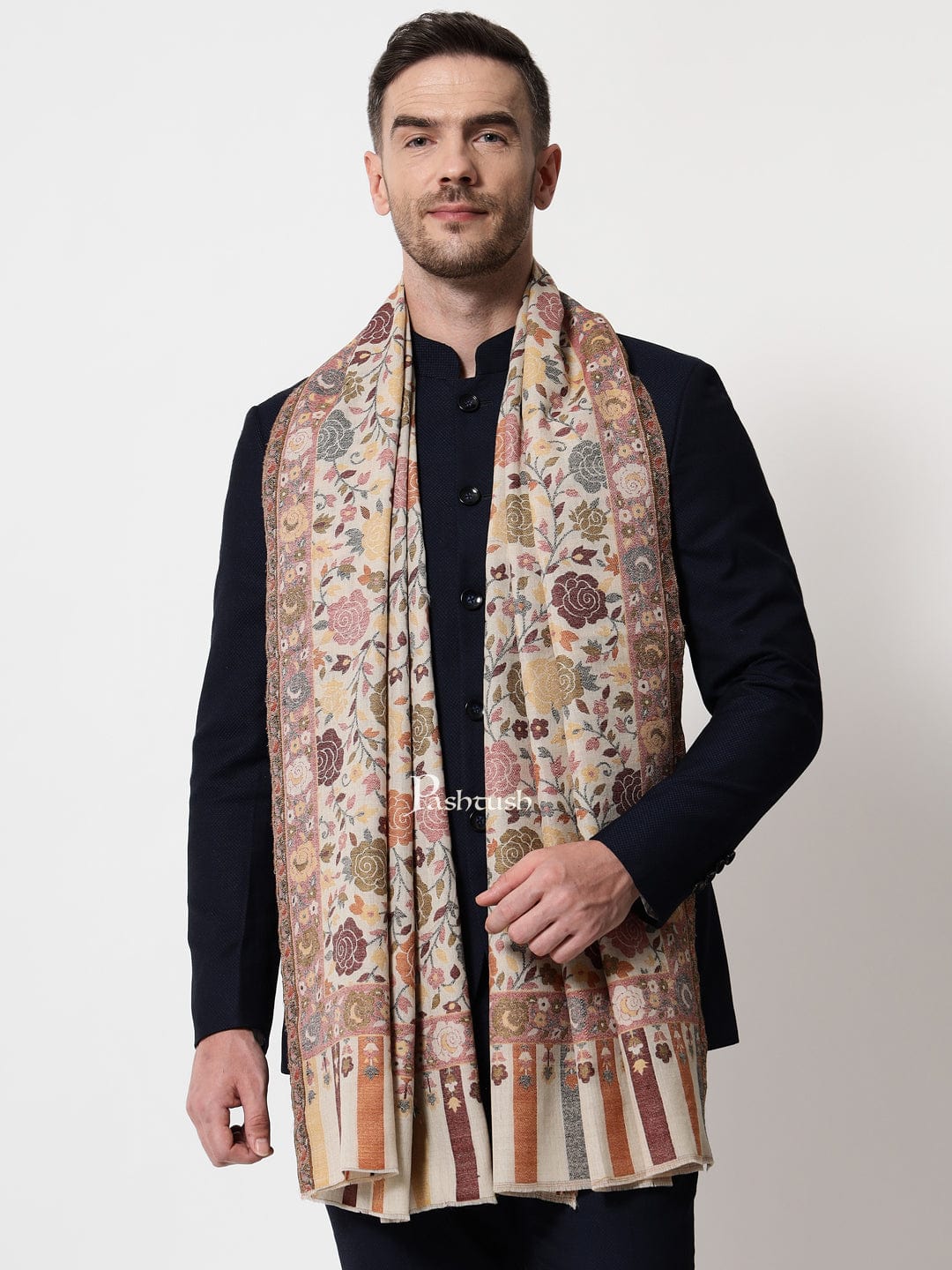 Pashtush mens Extra Fine Wool stole, floral design, Multicolour - Image 2