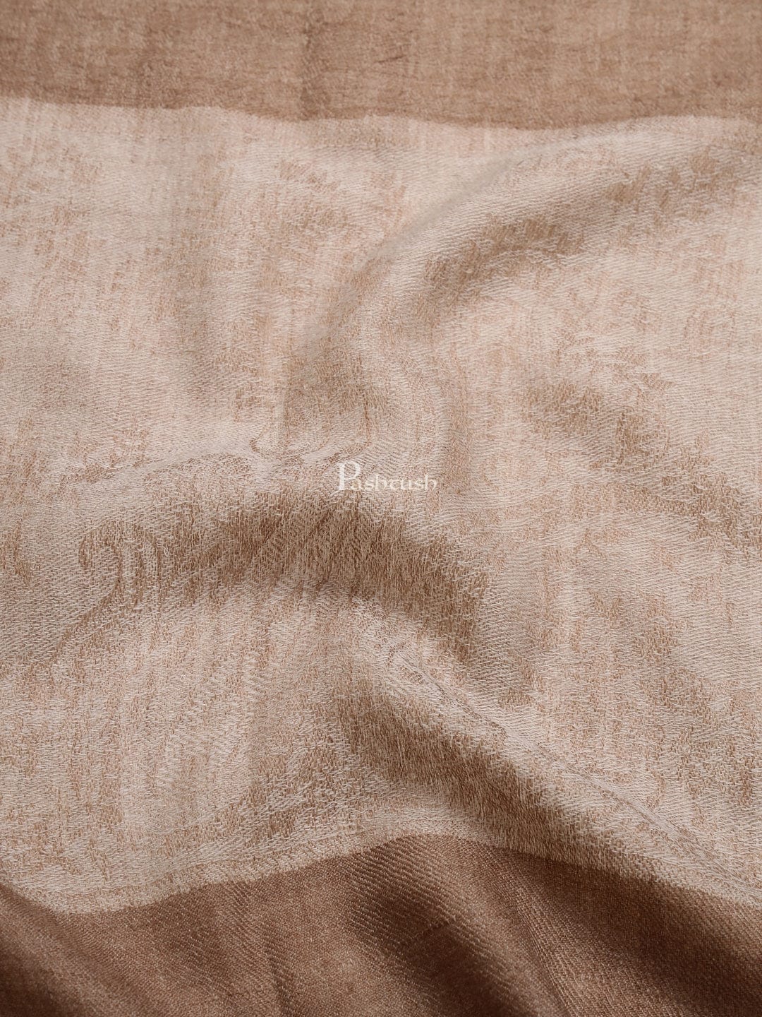 Pashtush mens Extra Fine Wool stole, jacquard palla design, Taupe - Image 2