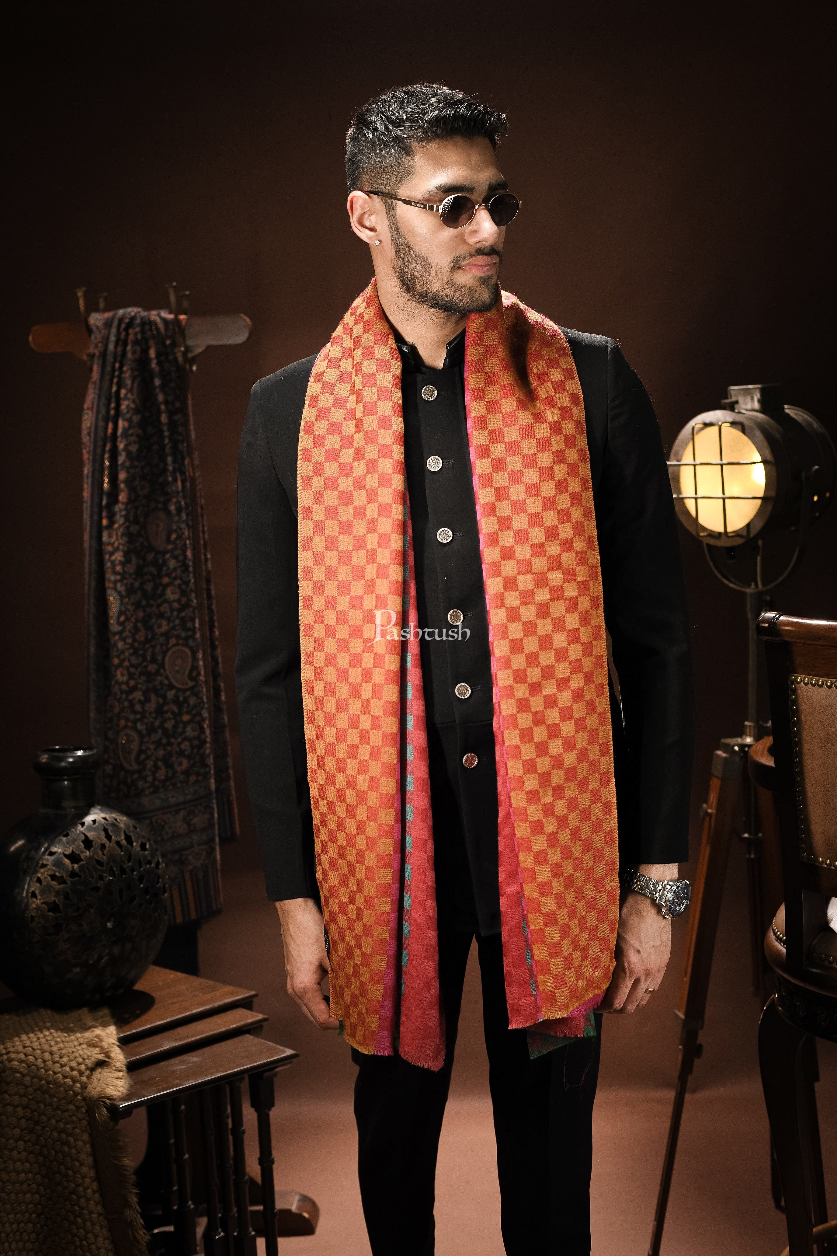 Pashtush Mens Extra Fine Wool stole, Reversible checkered design, Multicolour - Image 3