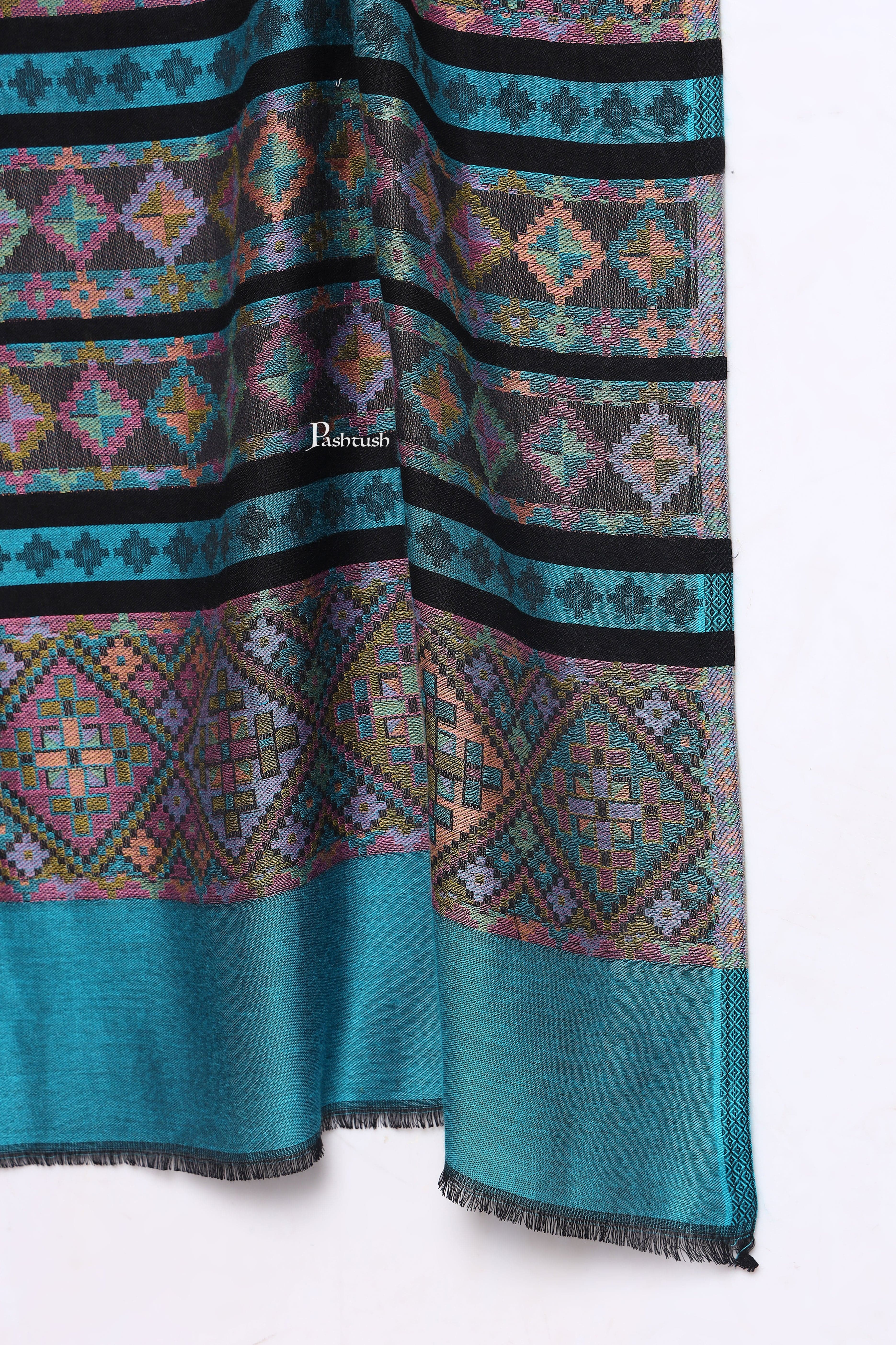 Pashtush Mens Extra Soft Bamboo Stole, Aztec Design, Blue - Image 2