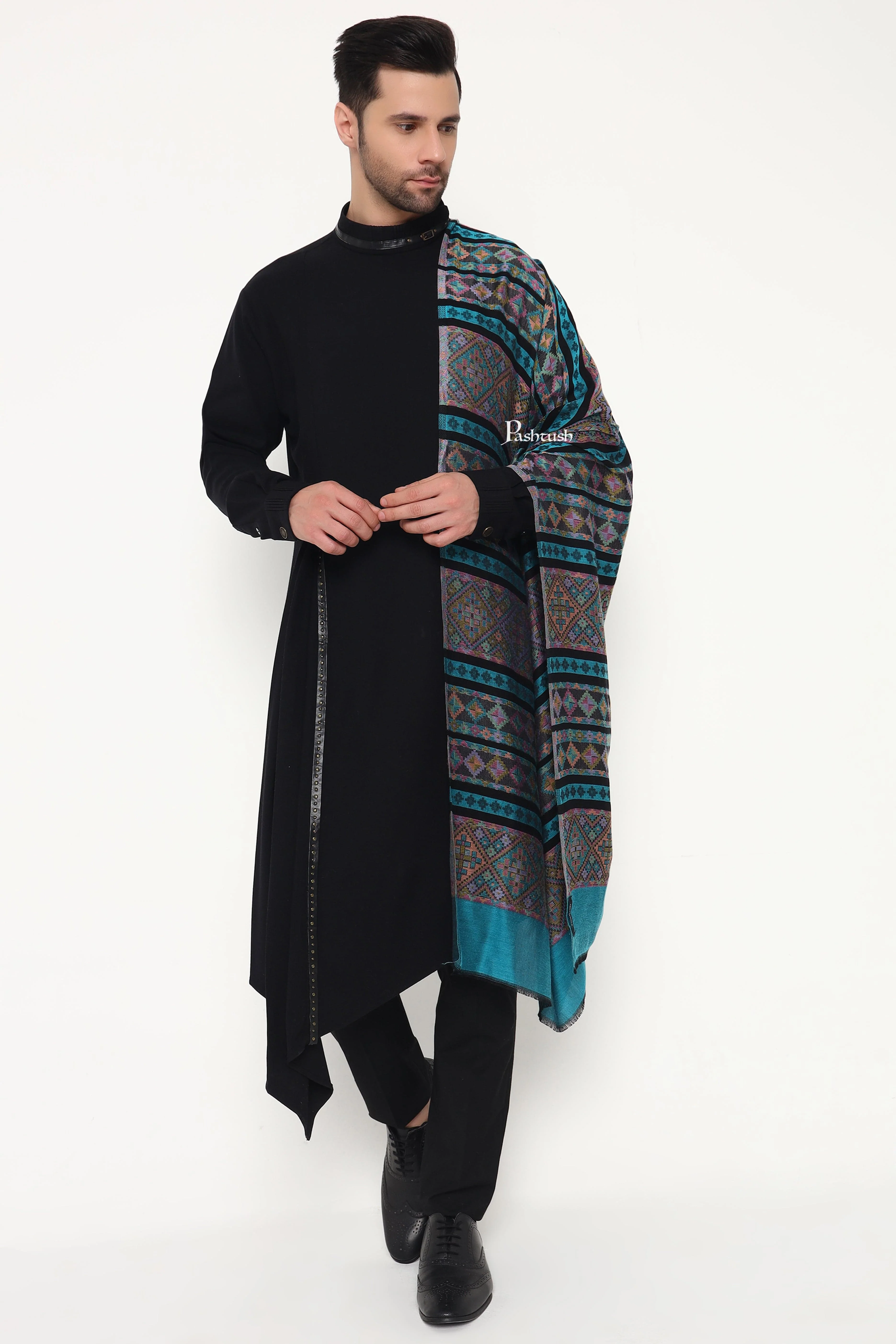 Pashtush Mens Extra Soft Bamboo Stole, Aztec Design, Blue - Image 7