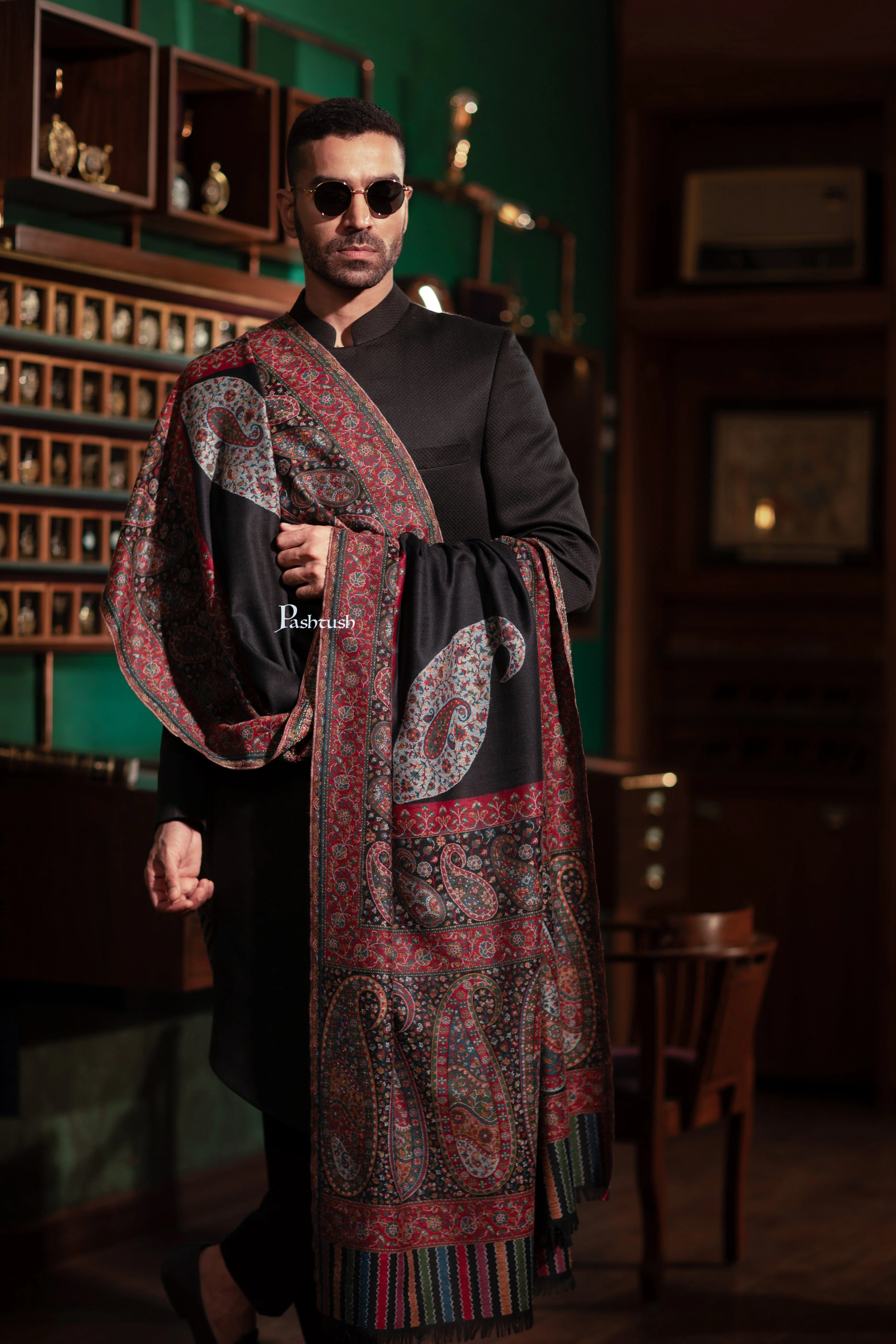 Pashtush Mens Fine Wool Shawl, Ambi Palla Design, Black - Image 9