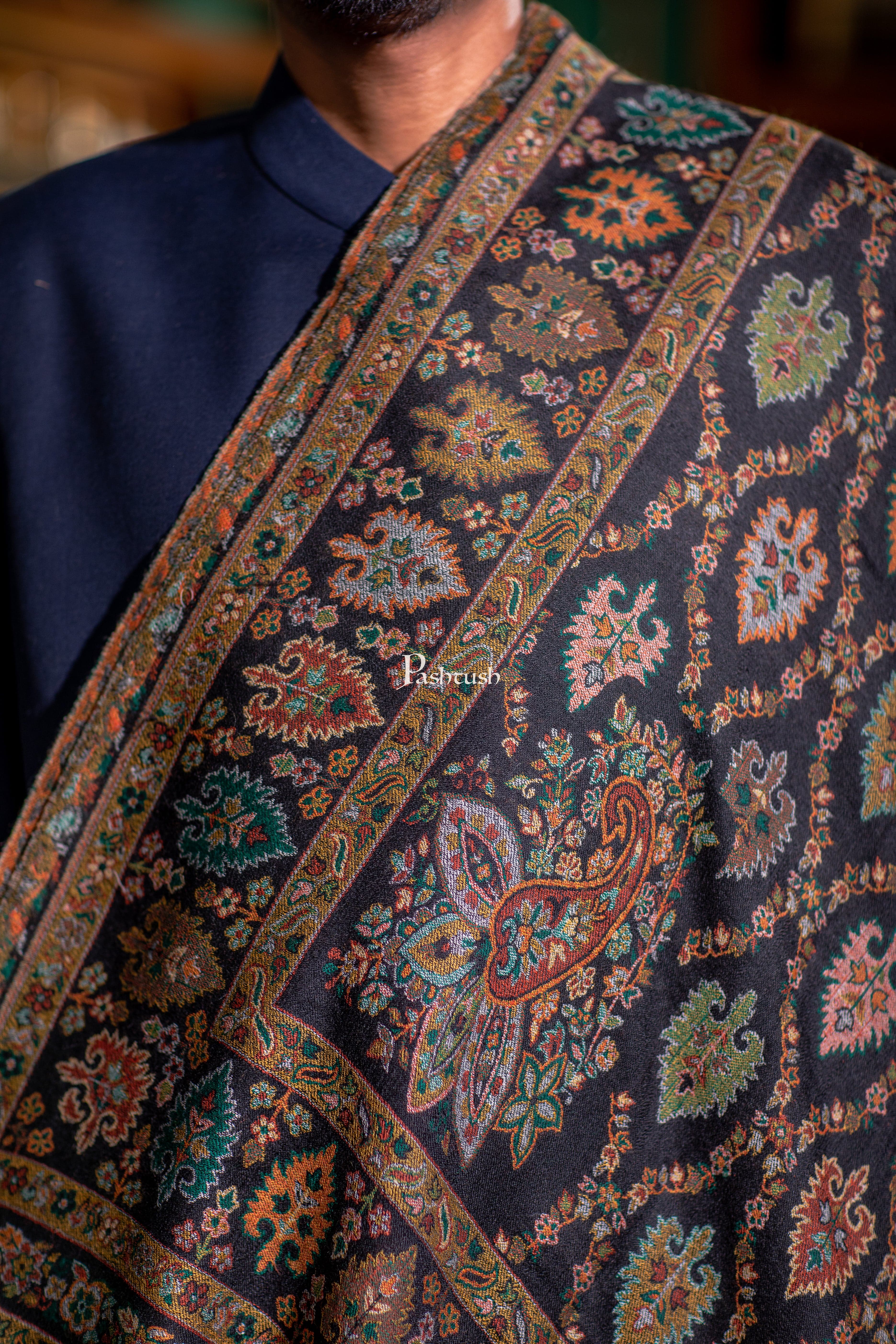 Pashtush Mens Fine Wool Shawl, Full Size, Ethnic Weave Design, Black - Image 2