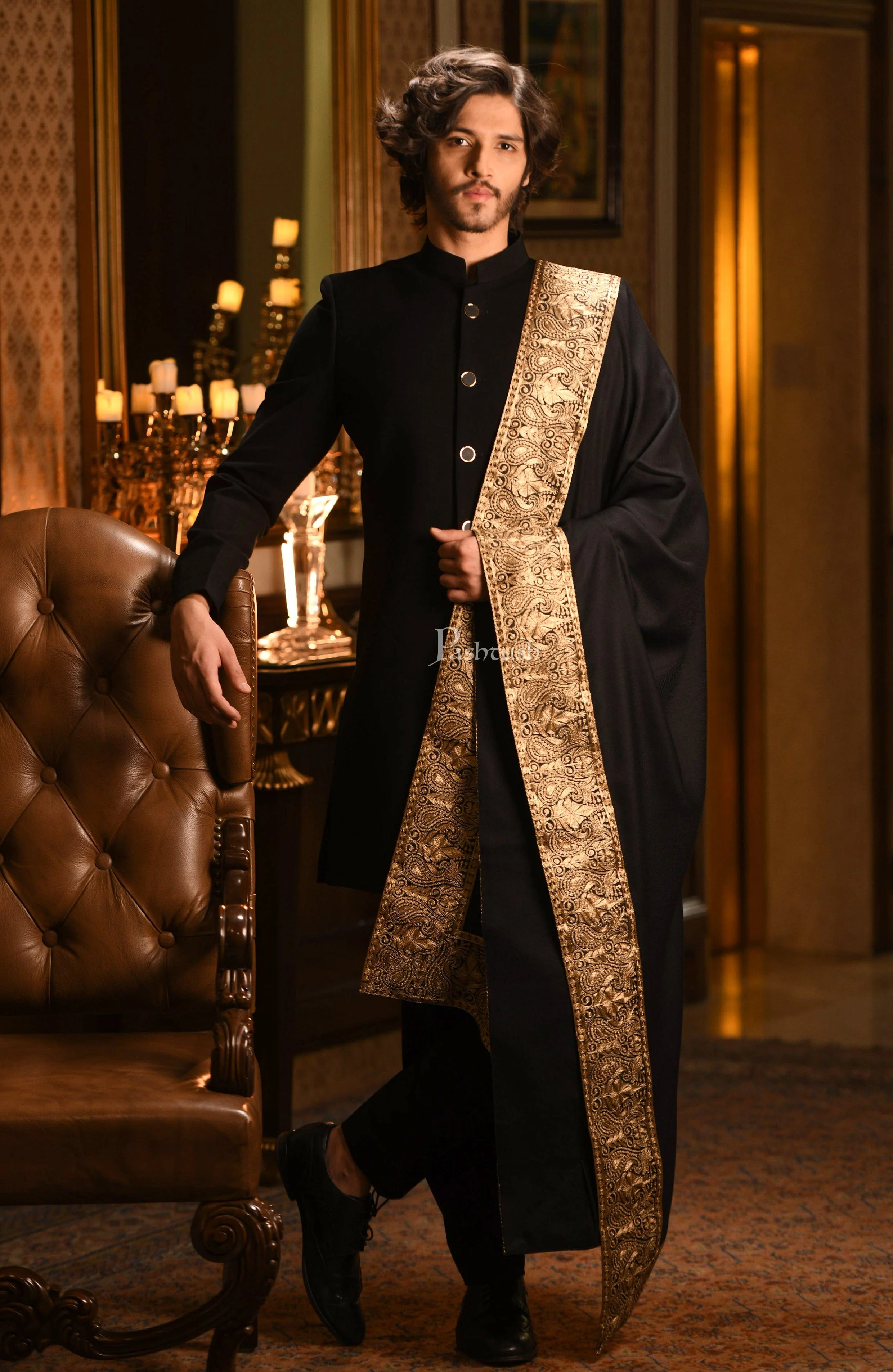 Pashtush mens Fine Wool stole, Metallic Tilla golden border weave design, Black
