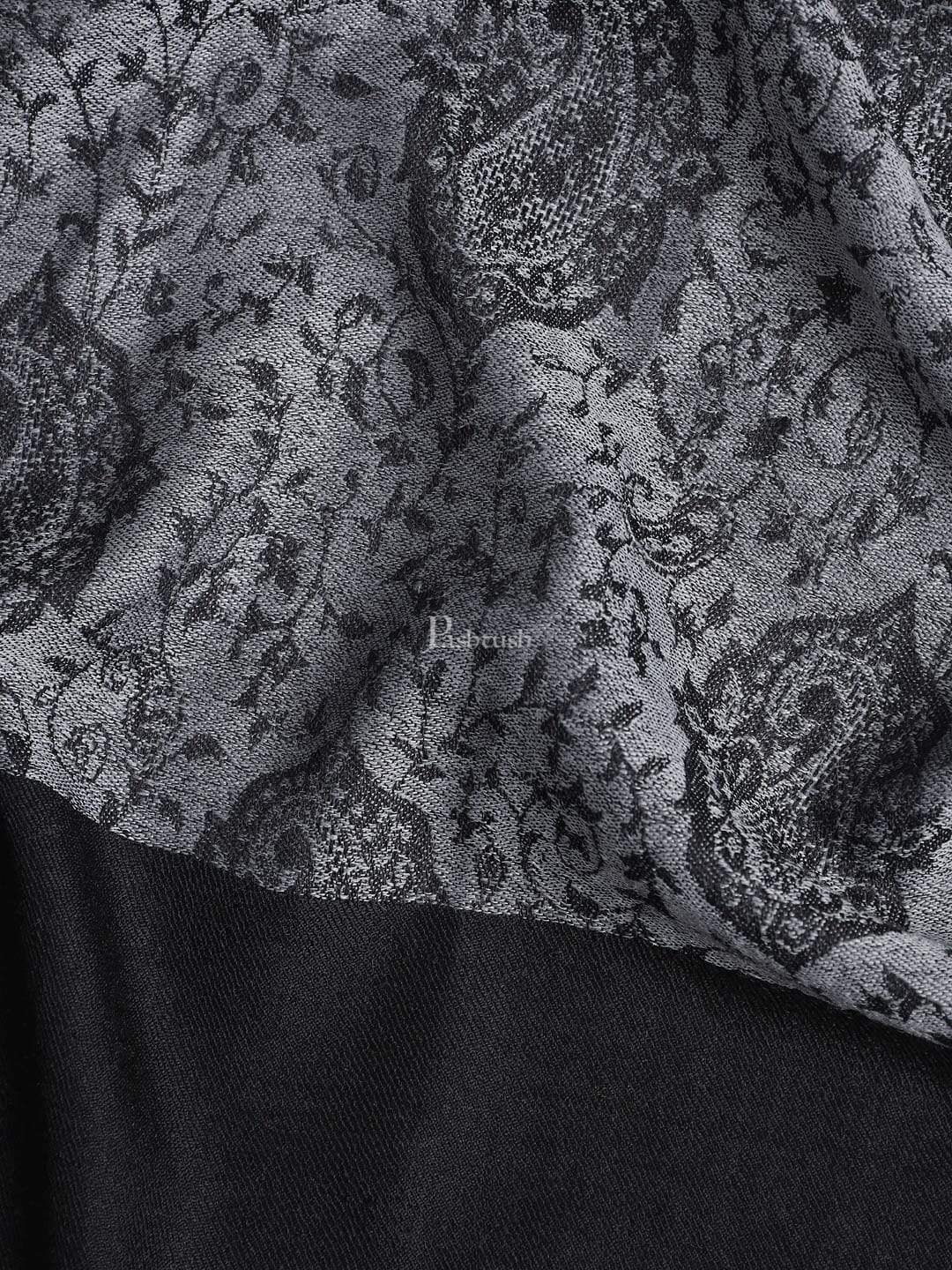 Pashtush Mens Reversible Stole, With Paiseley Weave - Image 2