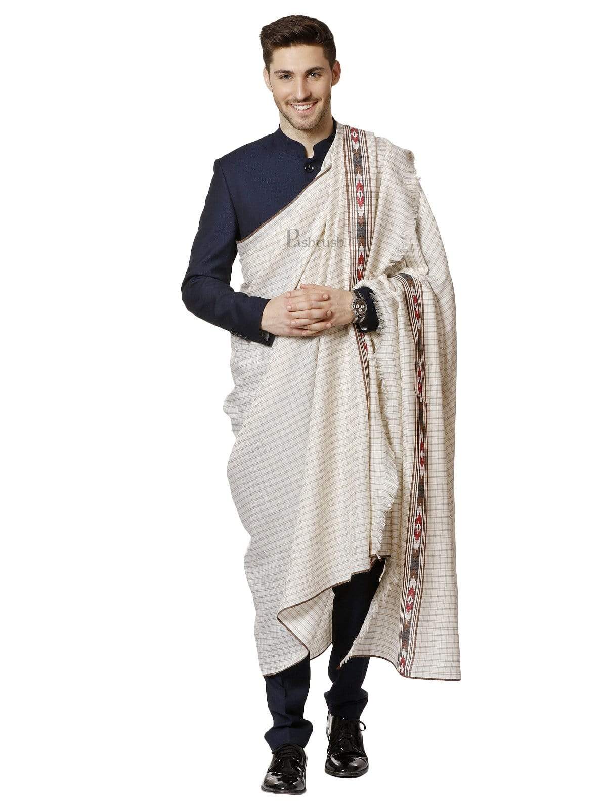 Pashtush Mens Aztec Weave Shawl With Checkered Weave, White - Image 2