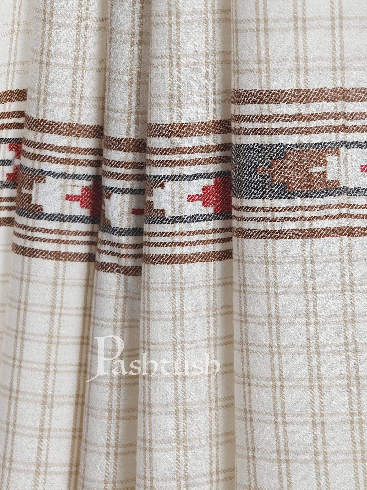 Pashtush Mens Aztec Weave Shawl With Checkered Weave, White - Image 3