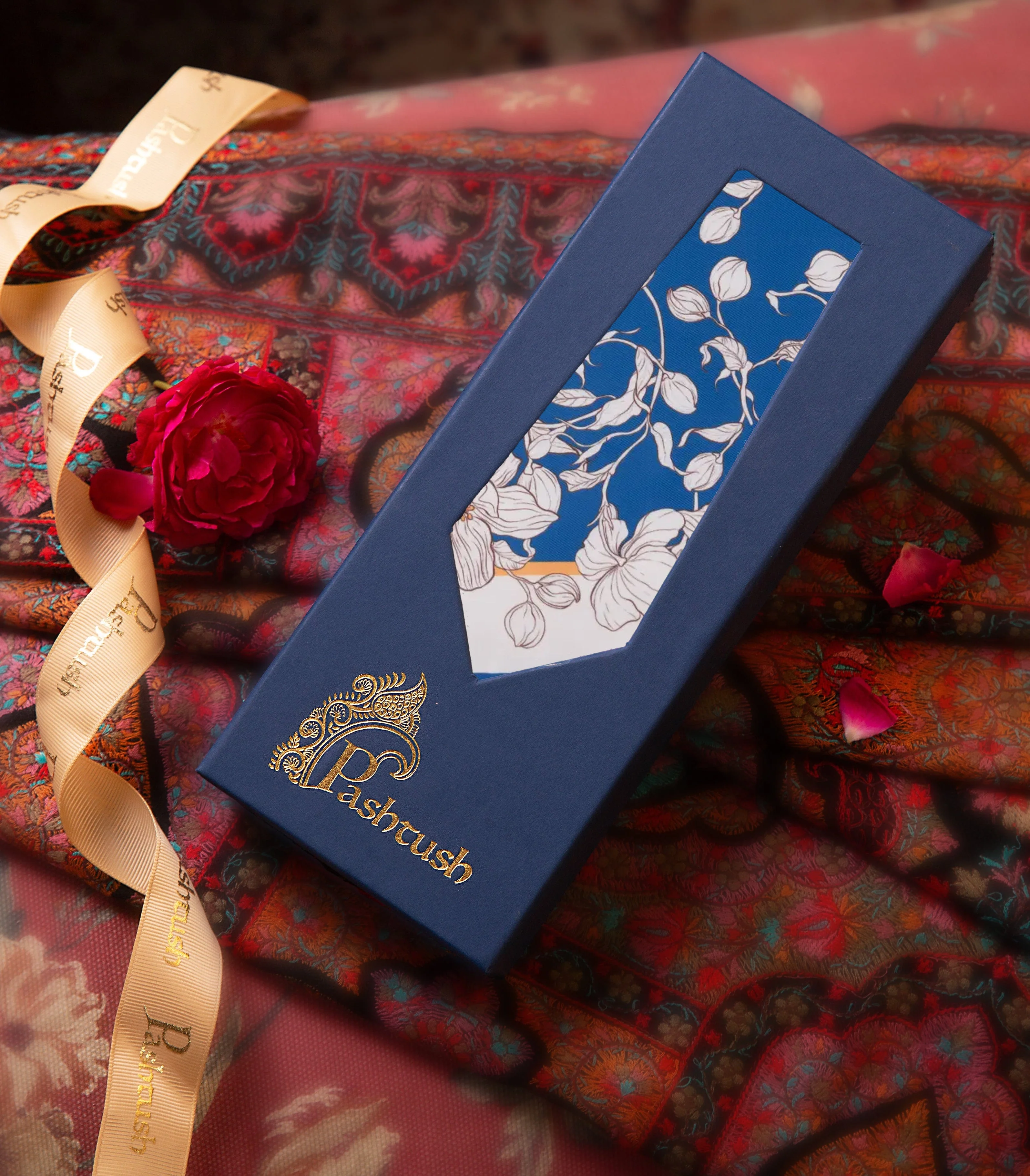 Pashtush Mens Silky Soft Pocket Square, Printed, Floral Paisleys