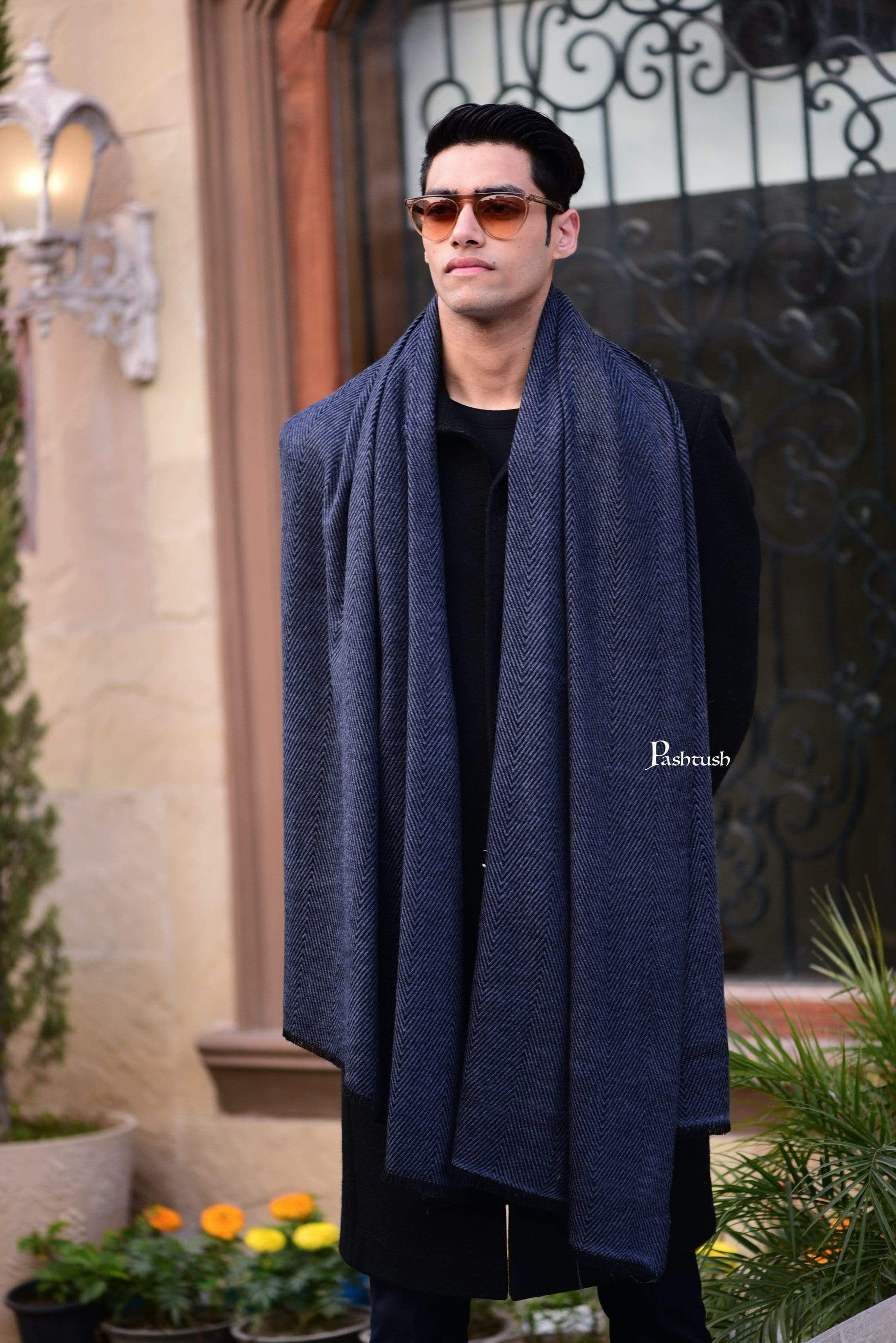 Pashtush Mens Thick And Warm Woollen Scarf, Space Blue - Image 2