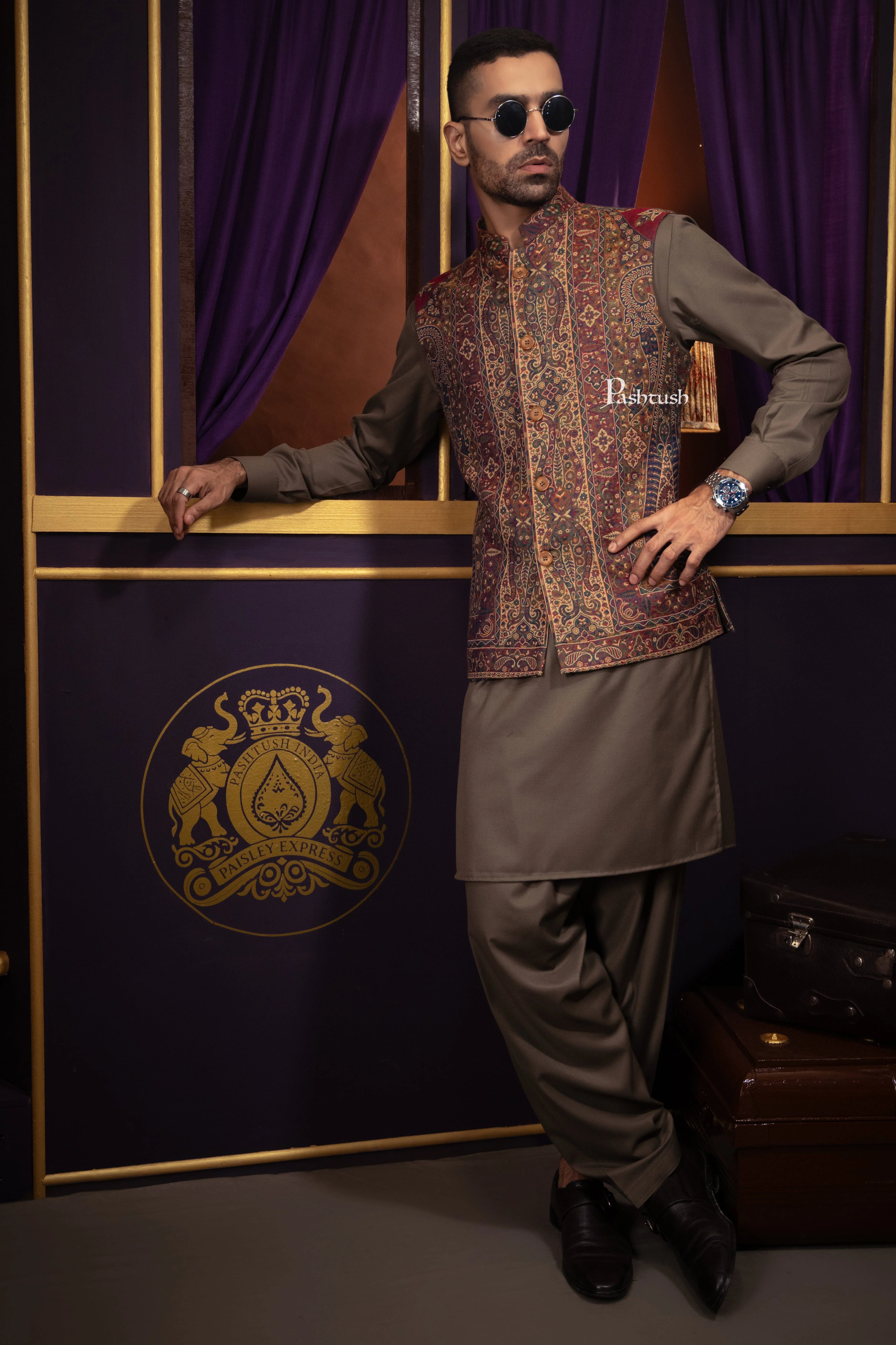 Pashtush Mens Woven Jacquard Structured Waistcoat, Slim Fit, Multicolour