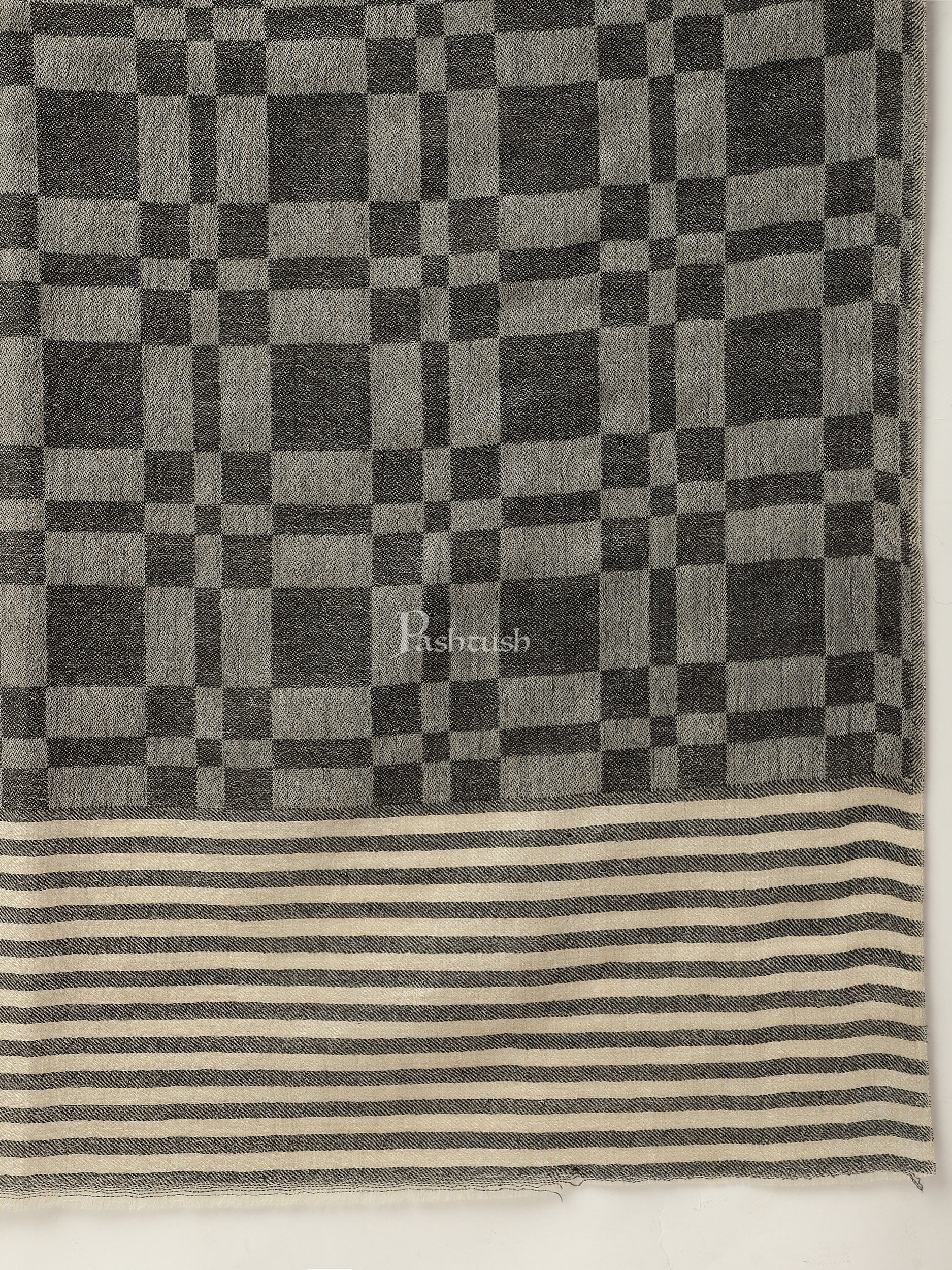 Pashtush women Extra Fine Wool stole, checkered design, Black - Image 5