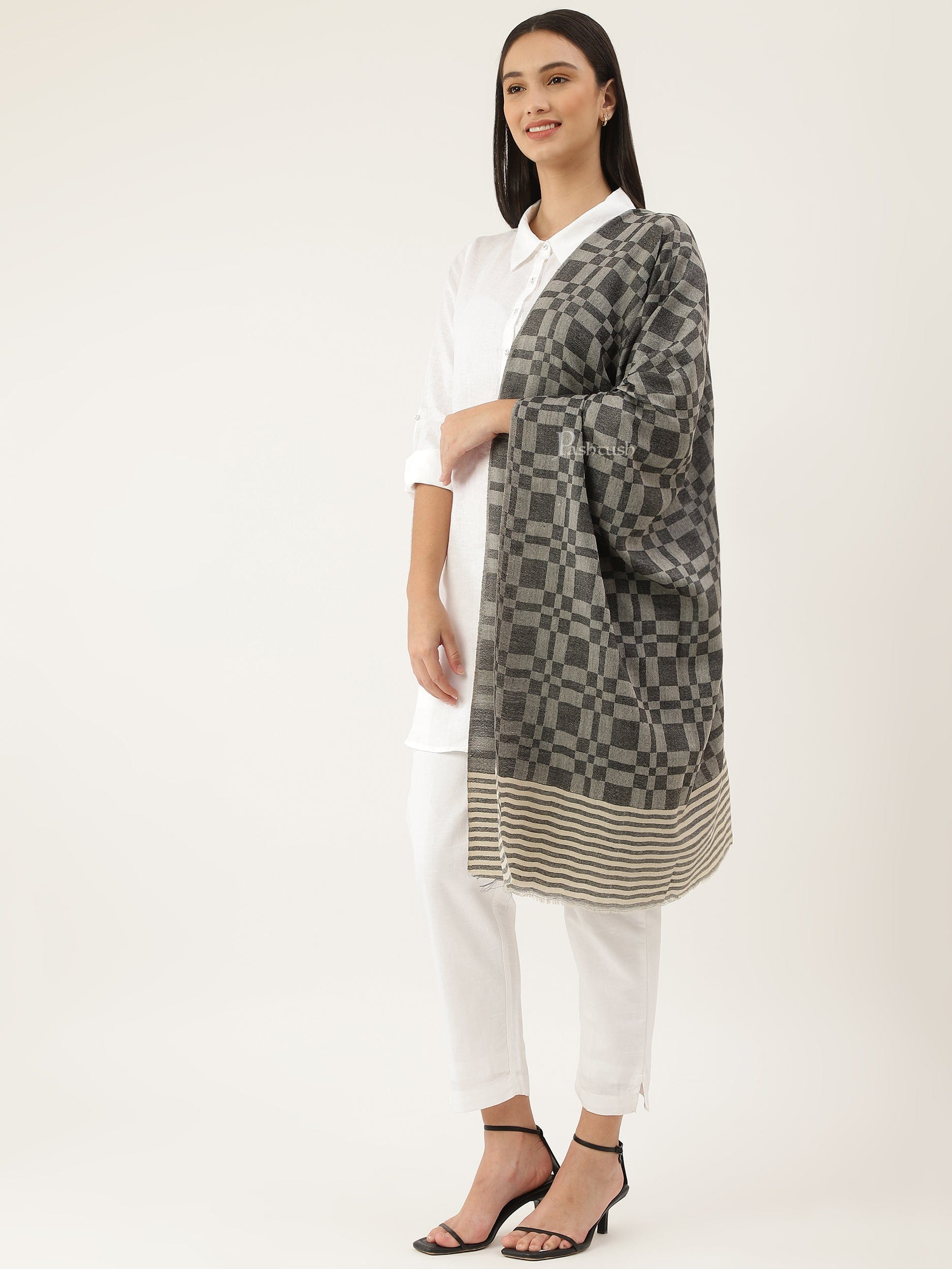 Pashtush women Extra Fine Wool stole, checkered design, Black - Image 6
