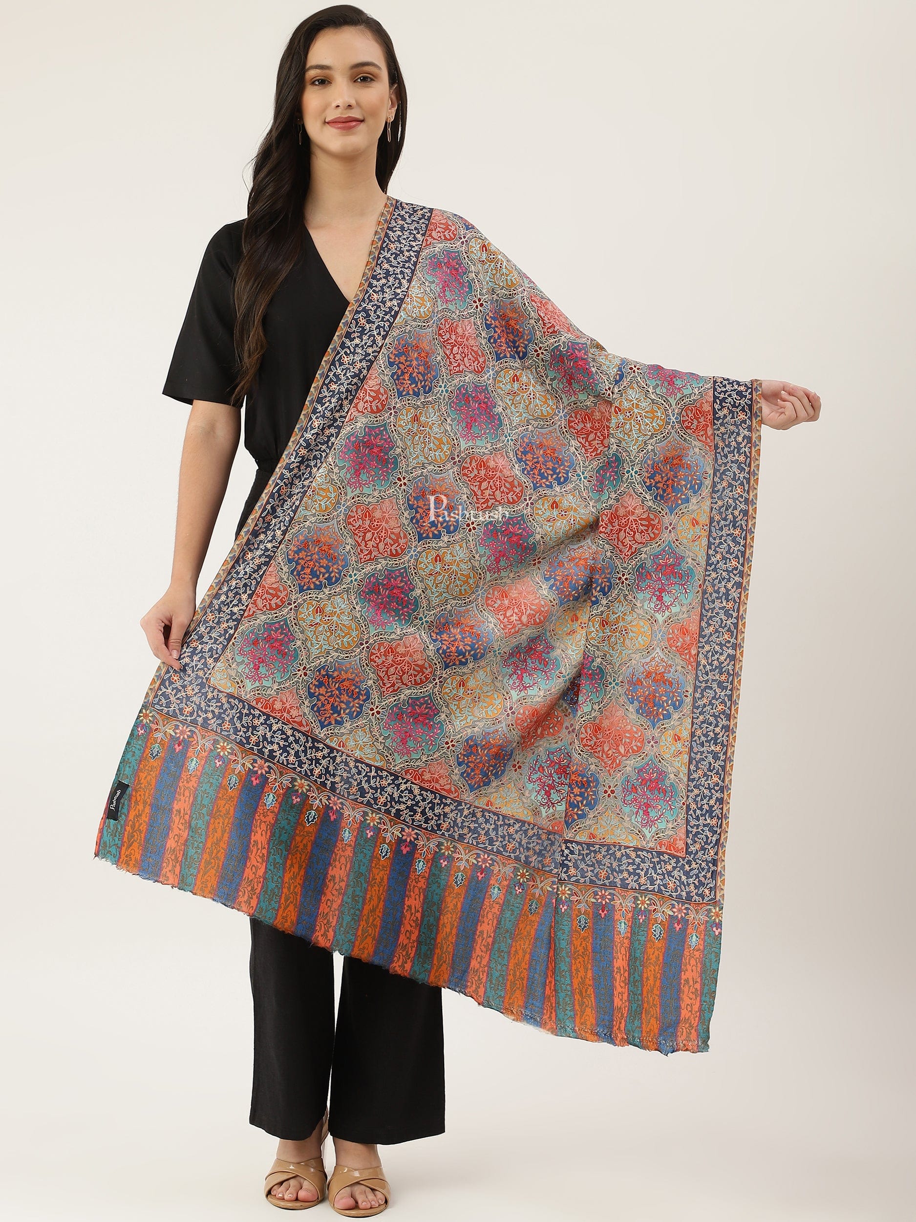 Pashtush women Fine Wool shawl, Hand Embroidered Kalamkari design, Multicolour - Image 2