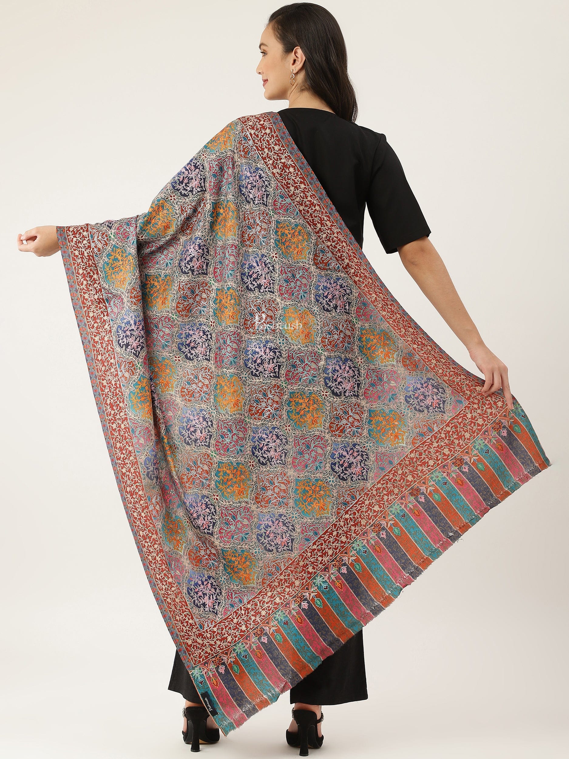 Pashtush women Fine Wool shawl, Hand Embroidered Kalamkari design, Multicolour - Image 6
