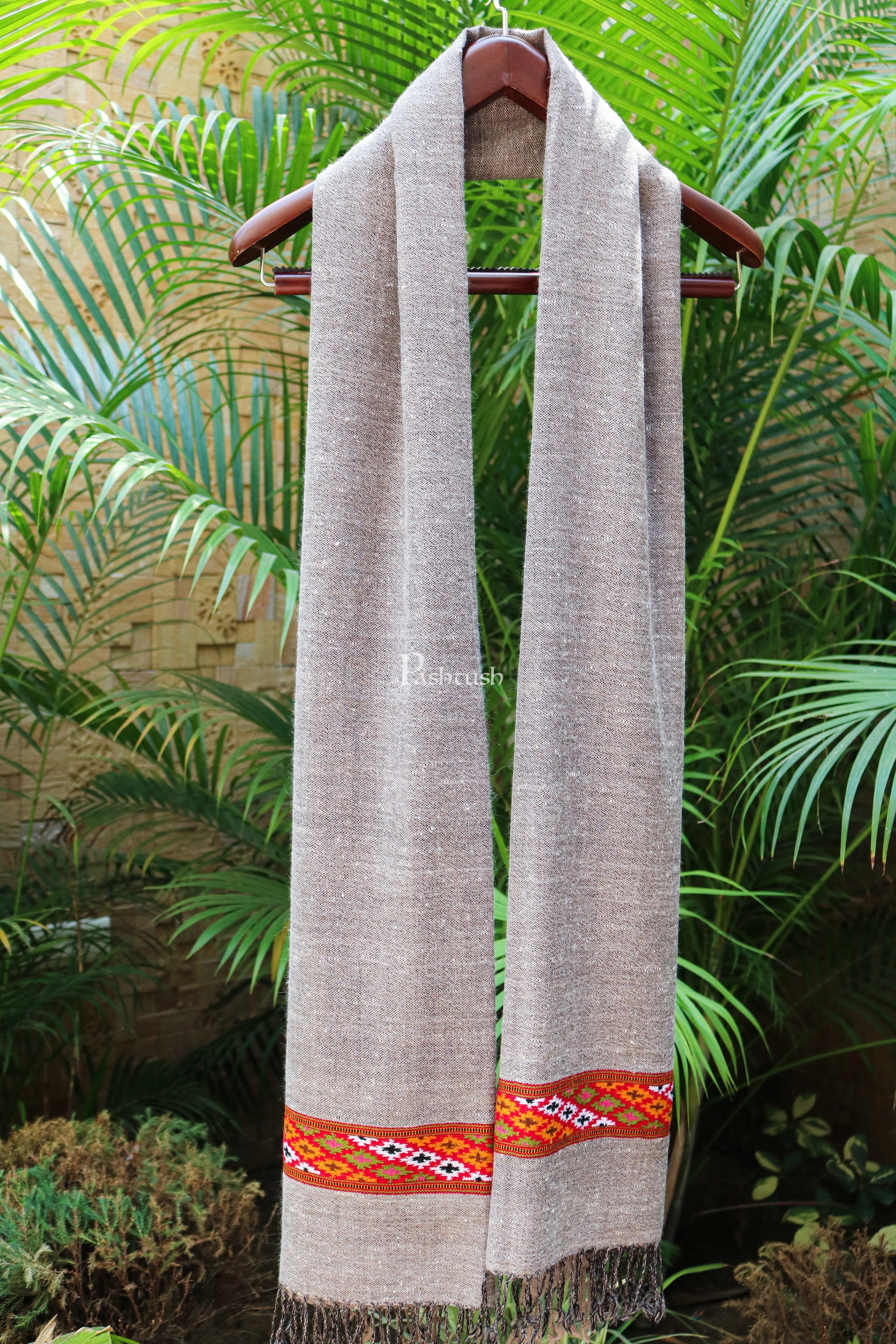 Pashtush women Fine Wool stole, kullu hand woven design, Grey - Image 2