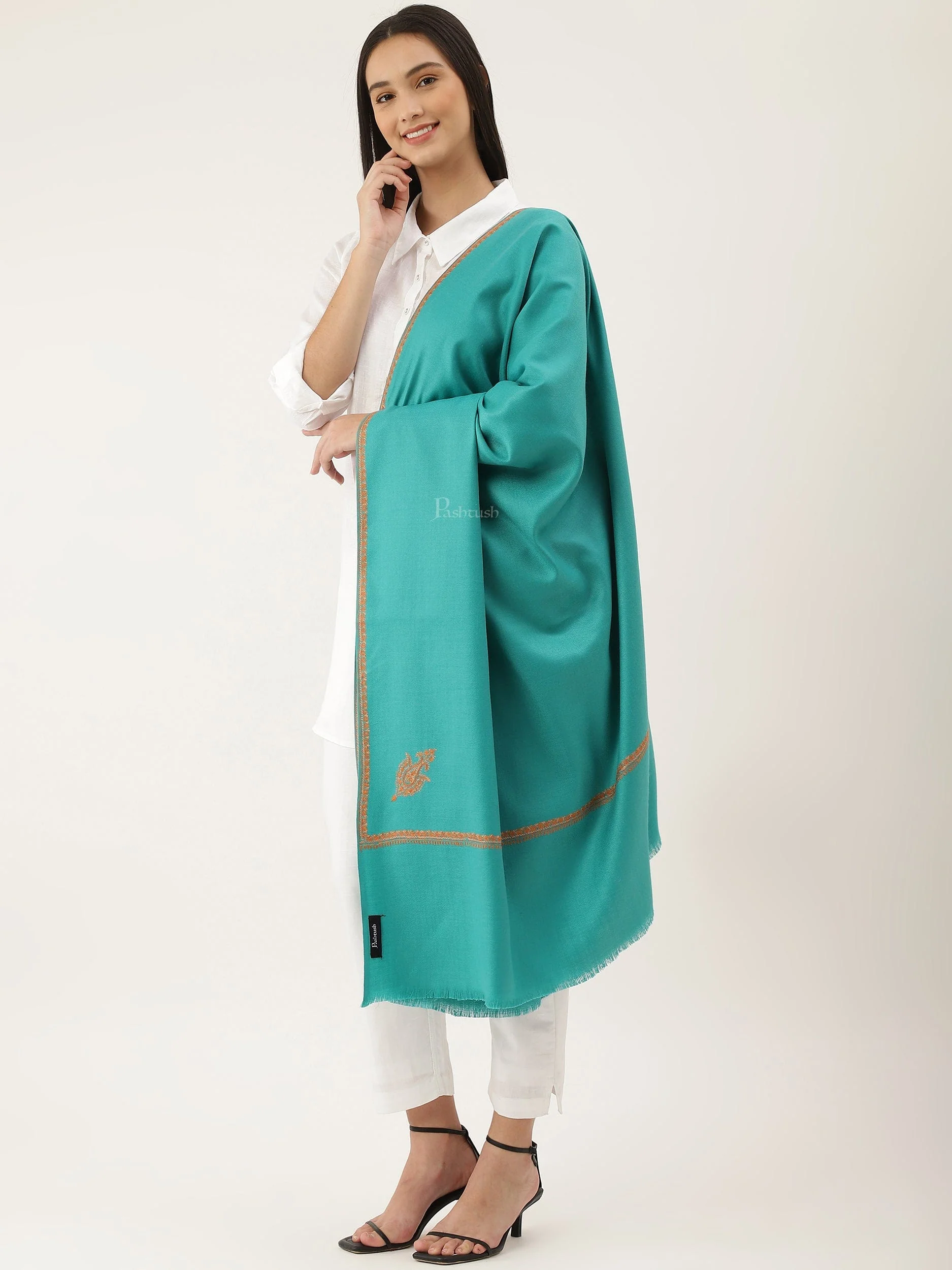 Pashtush women Woollen shawl, Kingri design, Green - Image 3