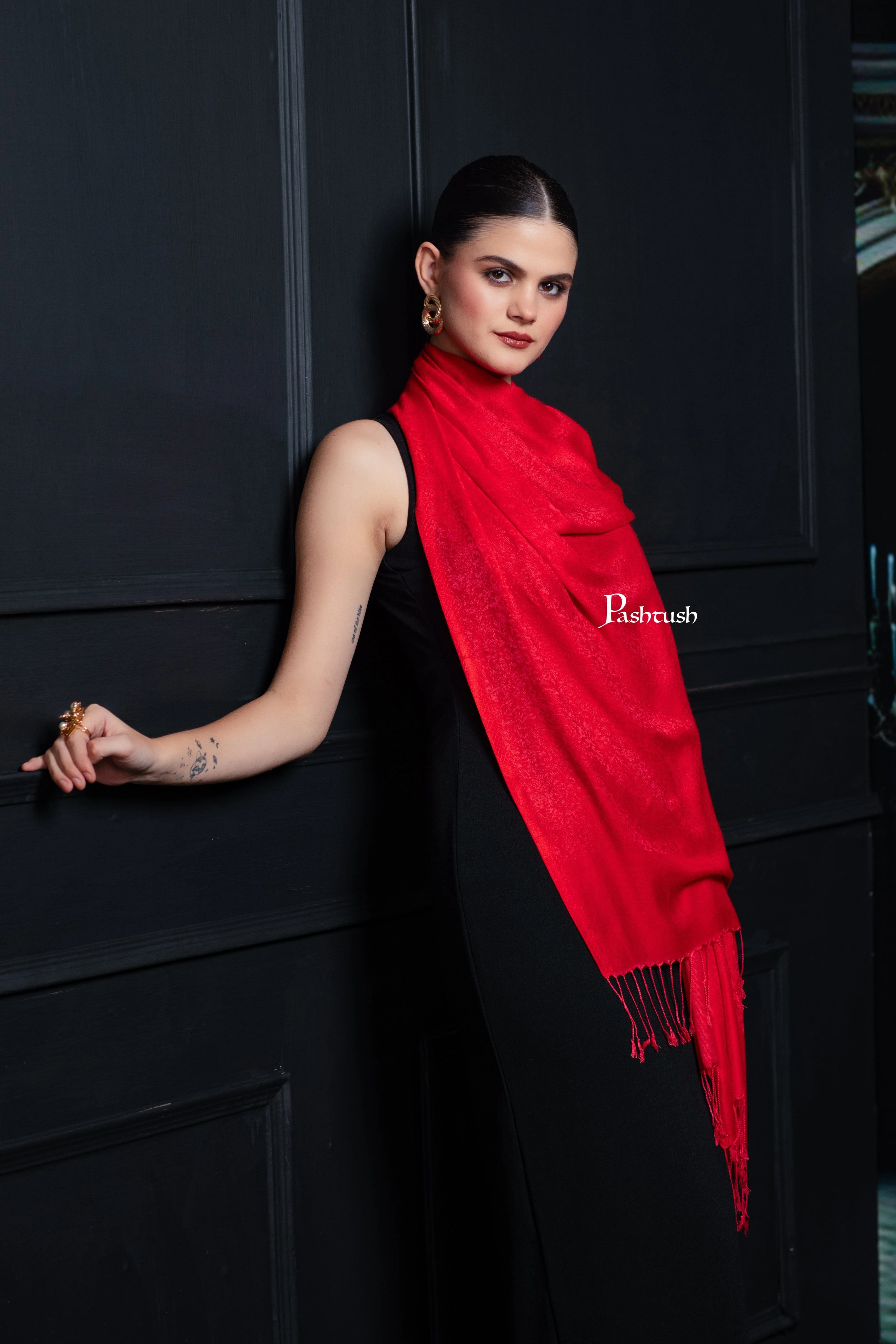 Pashtush Womens Bamboo Stole, Self Paisley Weave Design, Scarlet Red
