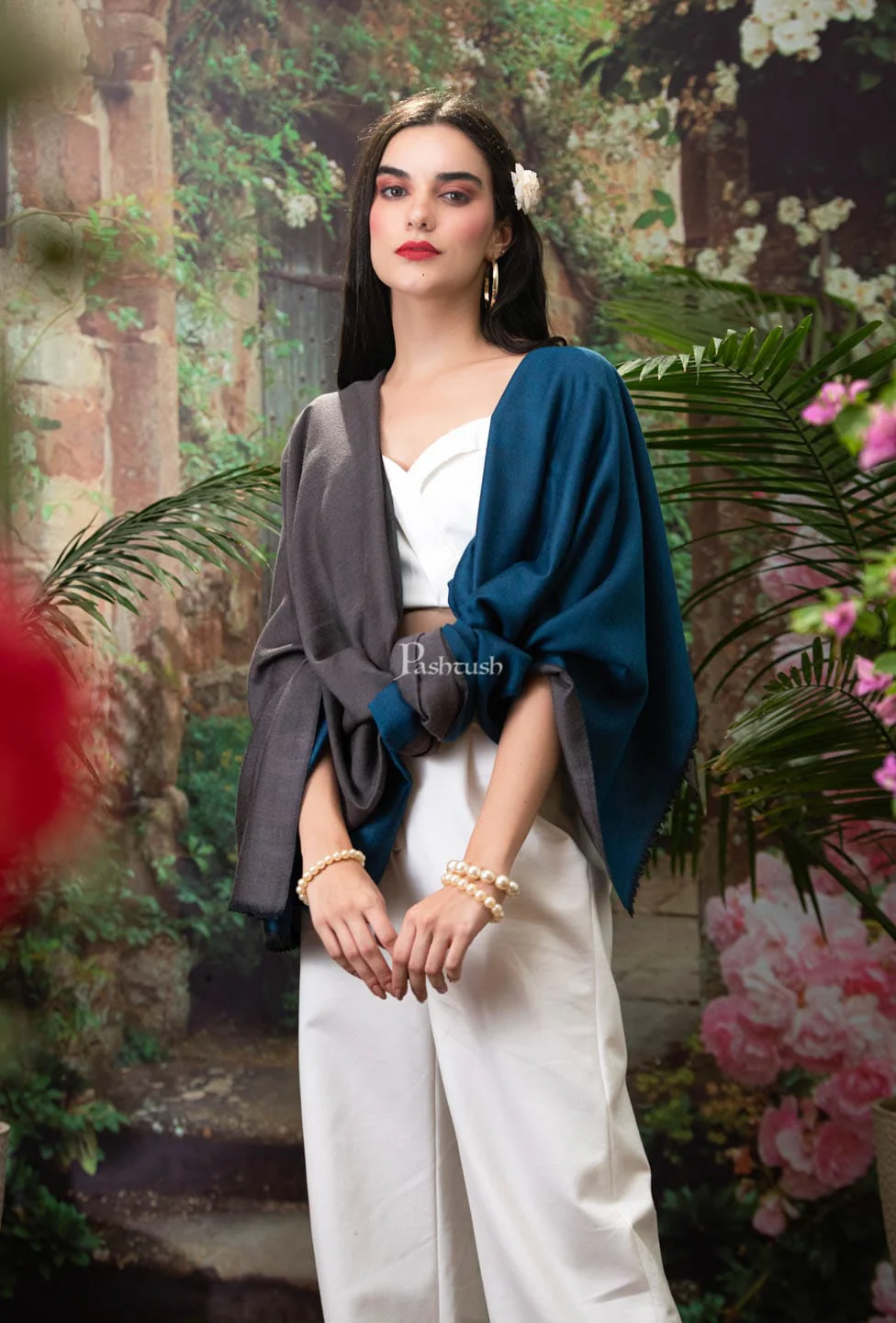 Pashtush womens reversible cashmere shawl, Multicolour - Image 3