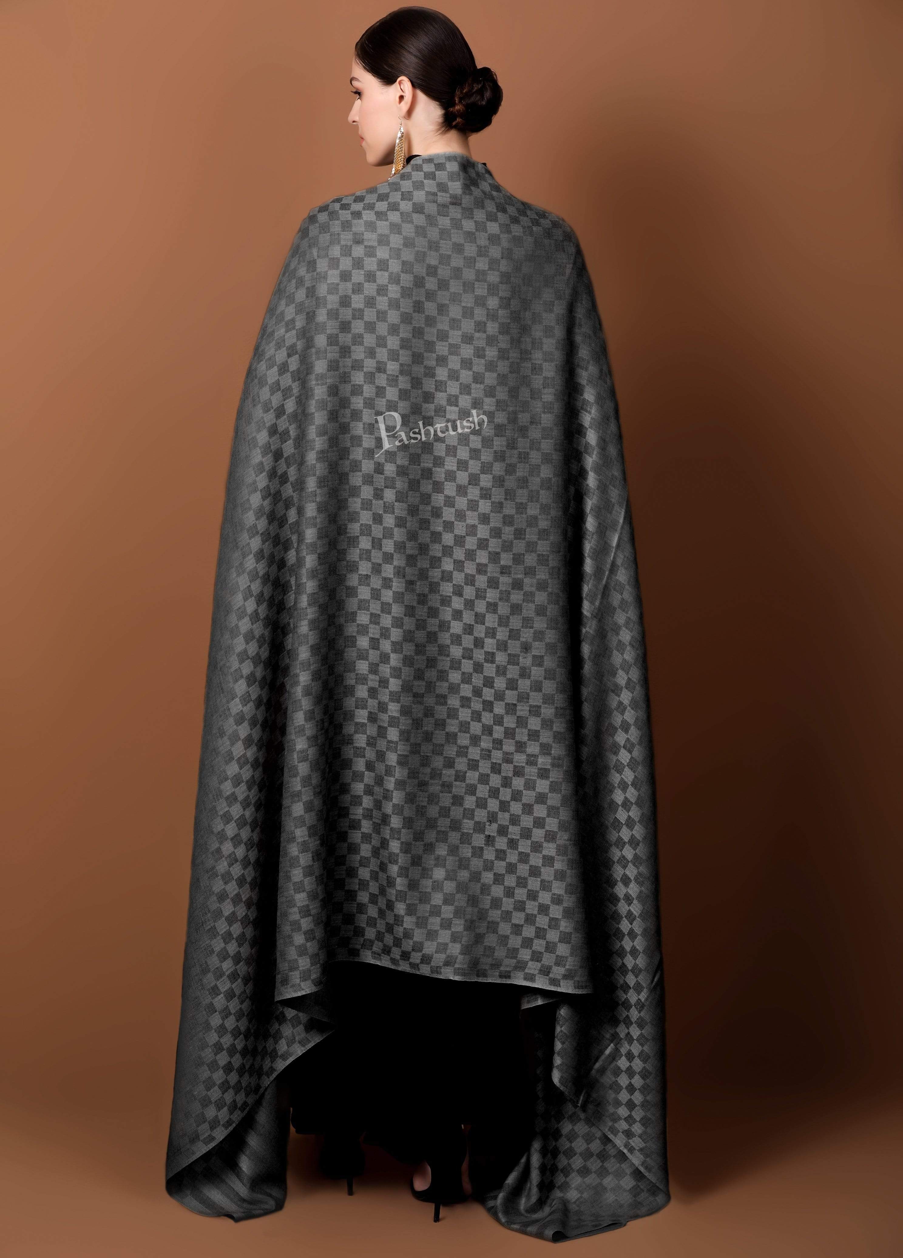 Pashtush Womens Checkered Shawl, In Extra Soft Fine Wool, Large Size - Image 3