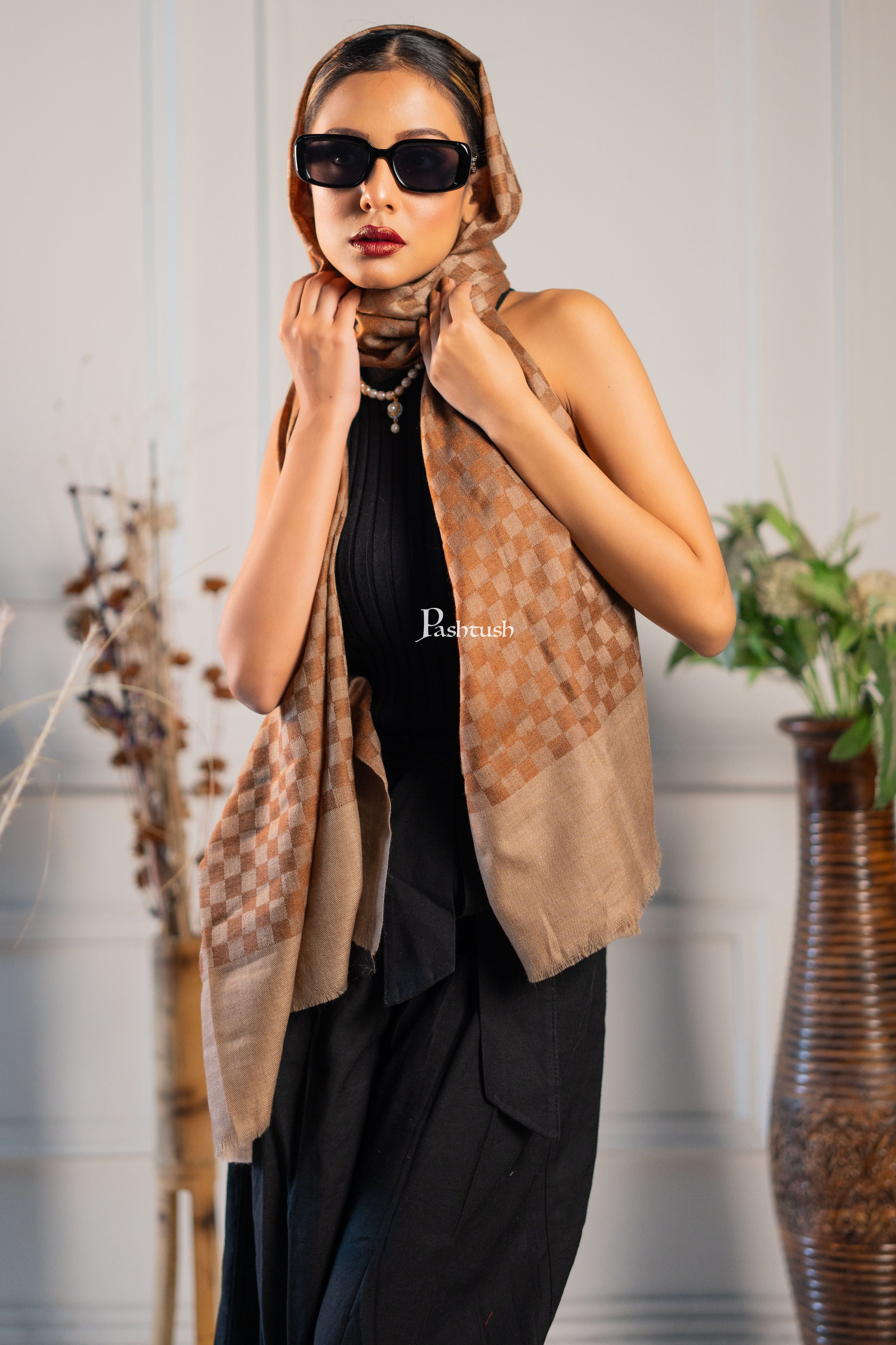 Pashtush Womens Extra Fine Wool Stole, Checkered Design, Coffee - Image 5