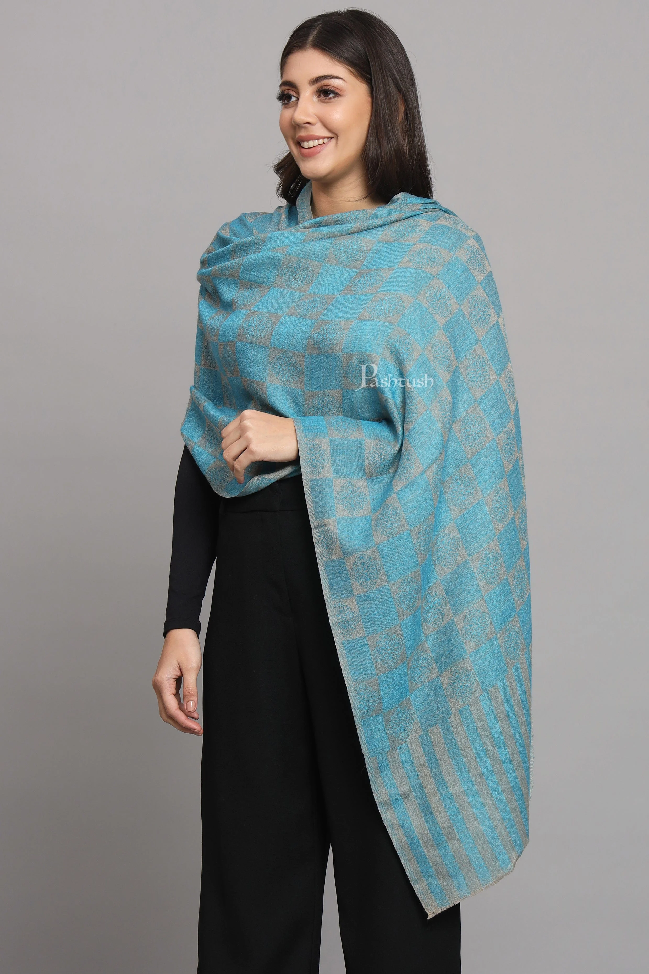 Pashtush Womens Extra Fine Wool Stole, Checkered Design, Sky Blue - Image 4
