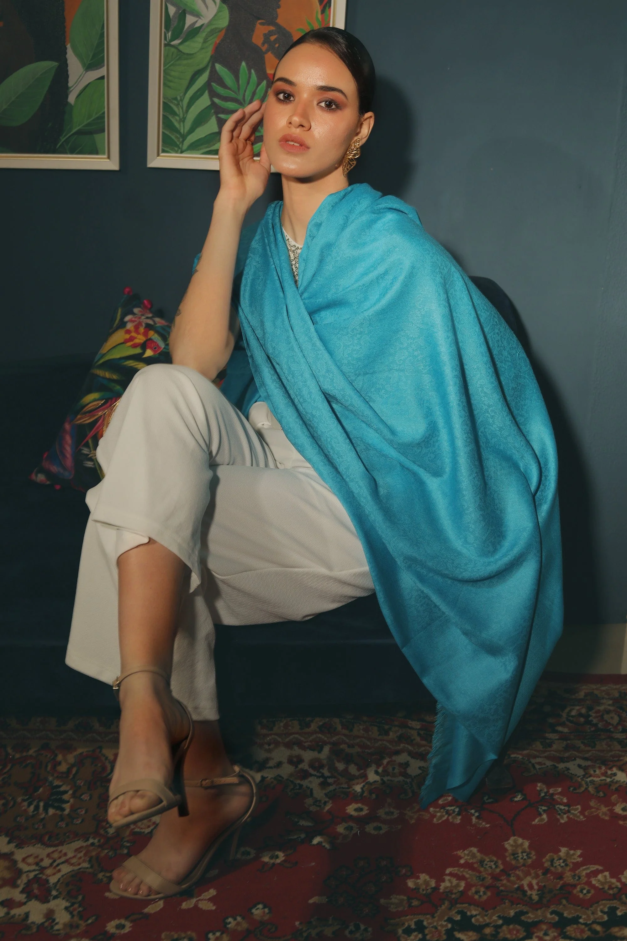 Pashtush womens Fine Wool shawl, JACQUARD design, Arabic Sea Blue - Image 4
