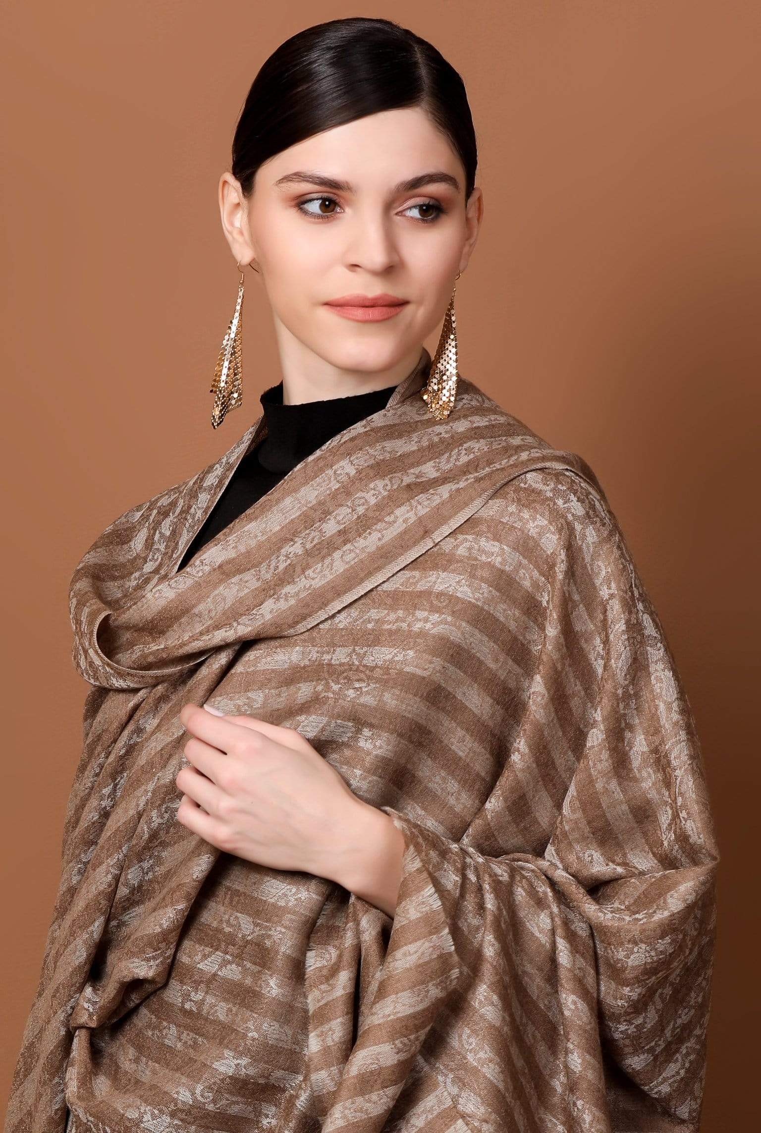 Pashtush Womens Fine Wool Shawl, Jacquard, Soft, Warm And Ultra Light Weight - Image 5