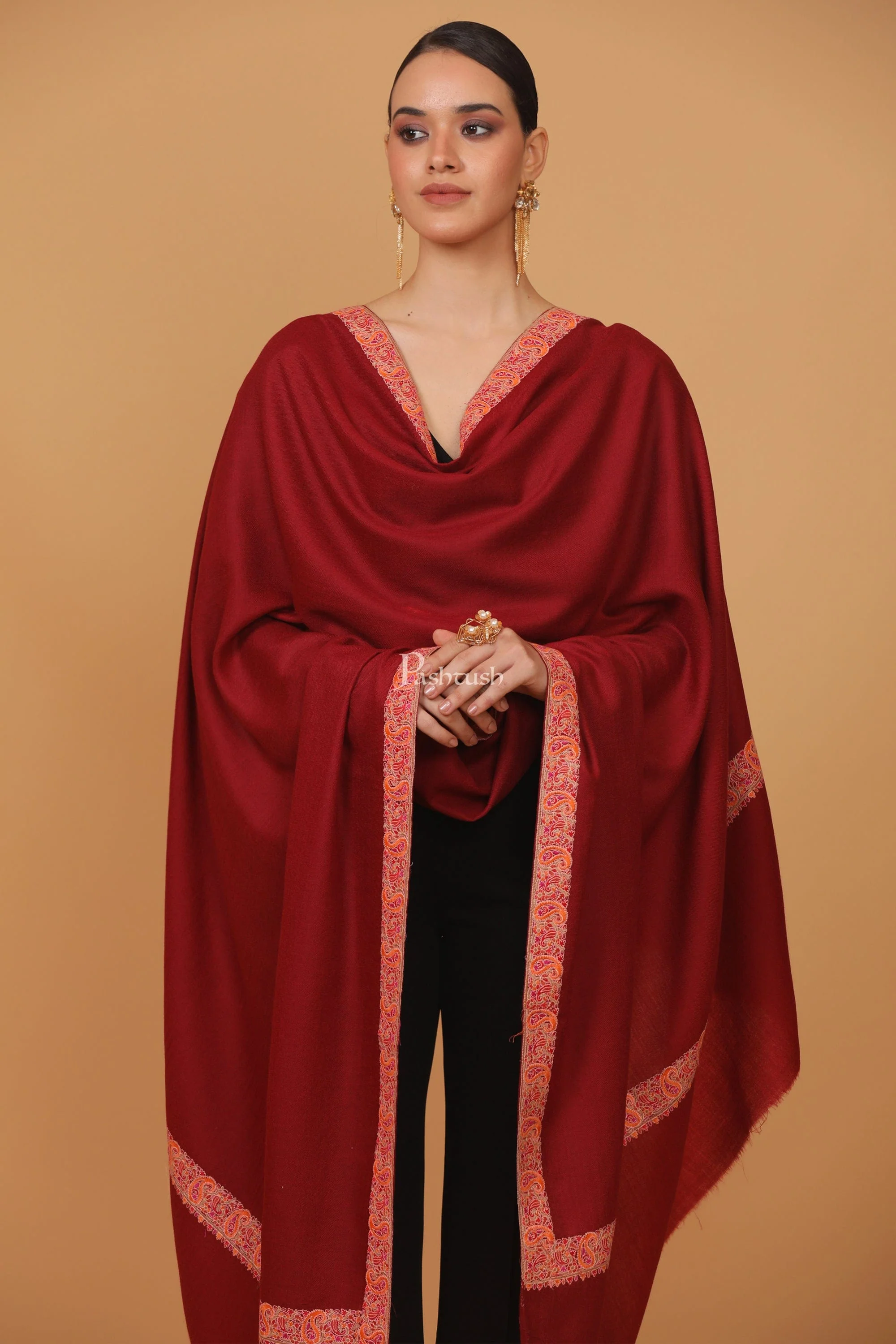 Pashtush womens Fine Wool shawl, papier mache border design, Maroon - Image 3