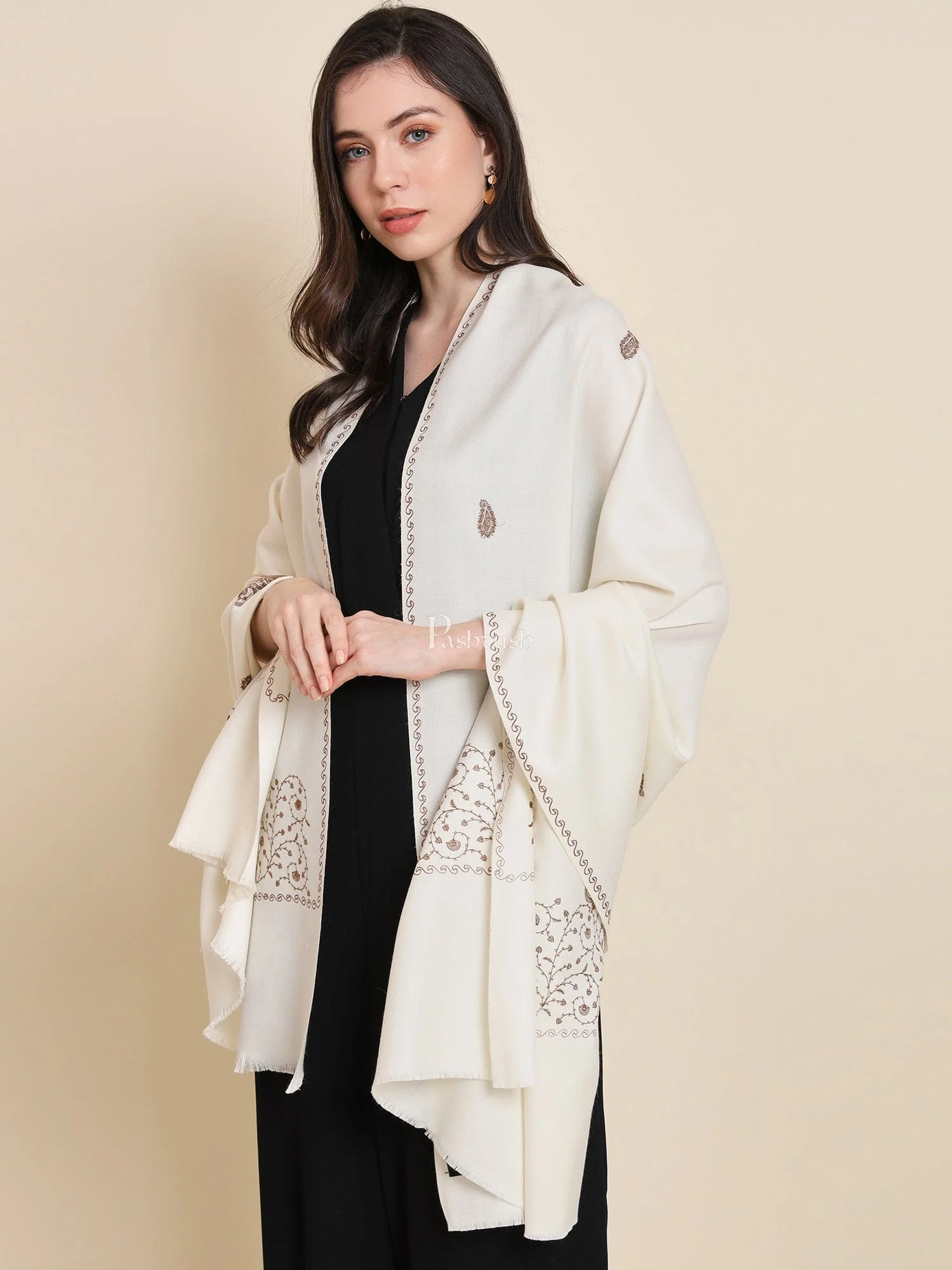 Pashtush womens Fine Wool shawl, tone and tone embroidery paisley palla design, Ivory