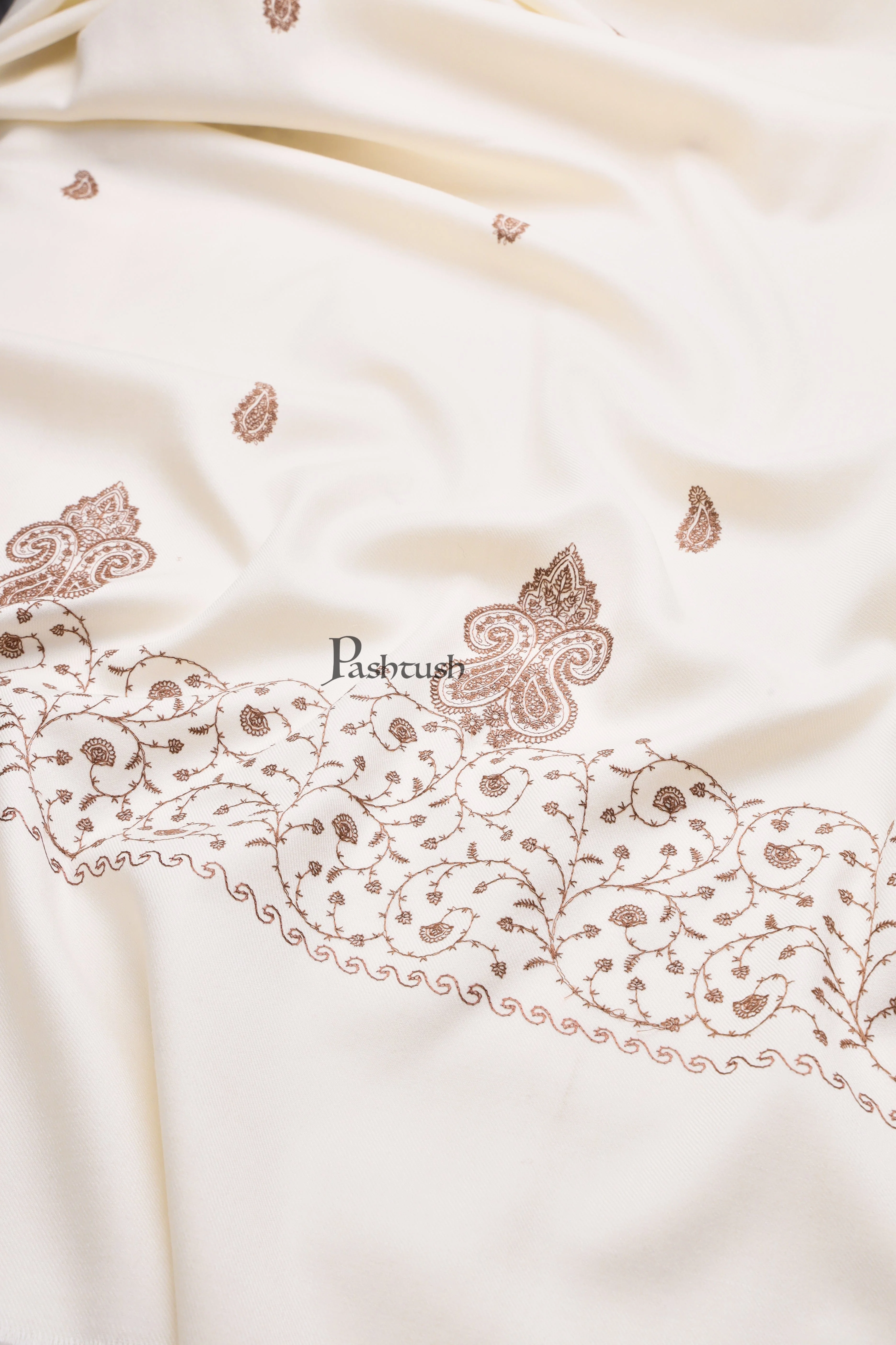Pashtush womens Fine Wool shawl, tone and tone embroidery paisley palla design, Ivory - Image 2