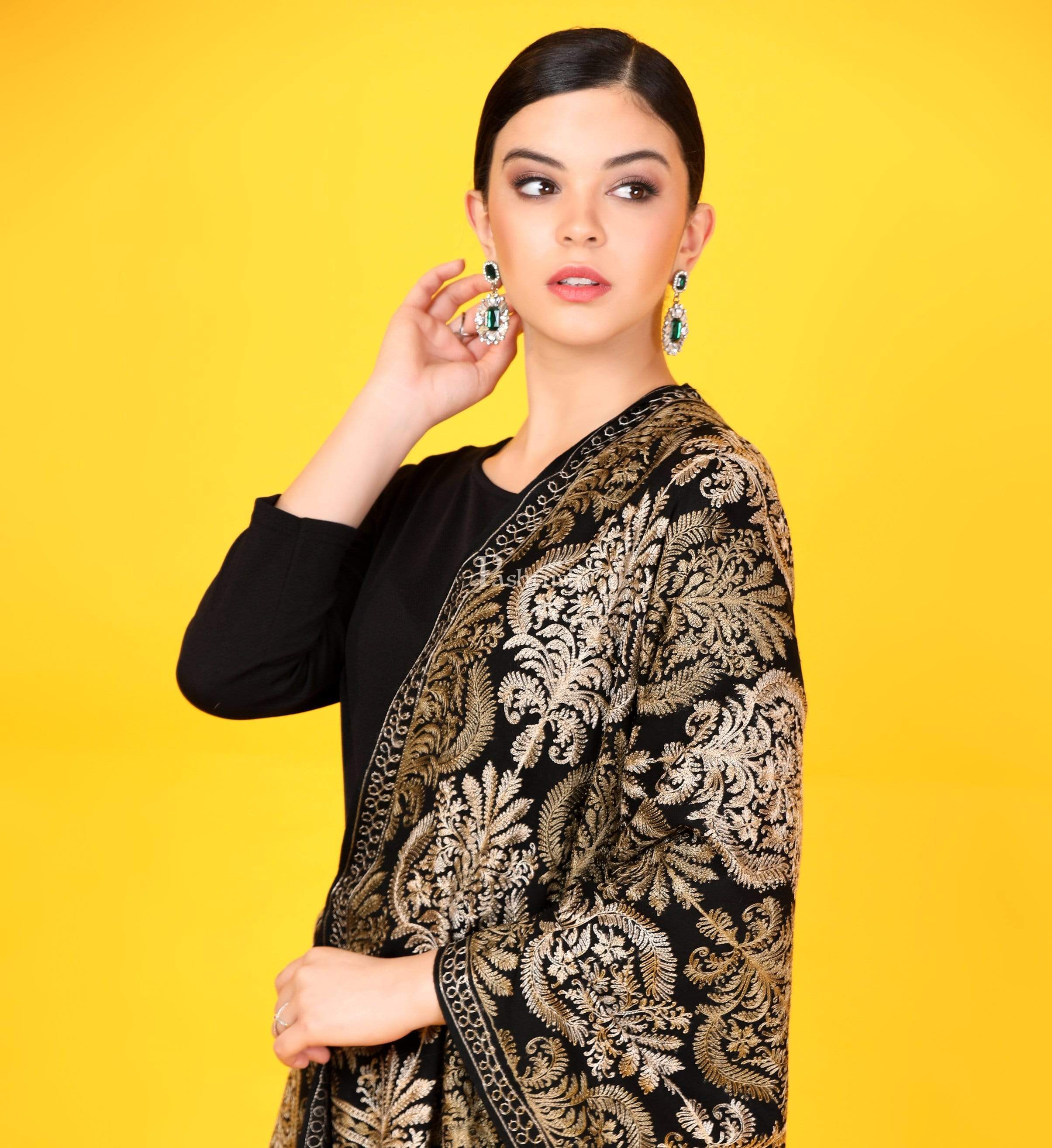 Pashtush Womens Fine Wool, Silky Nalki Embroidery Needlework Stole, Black - Image 6
