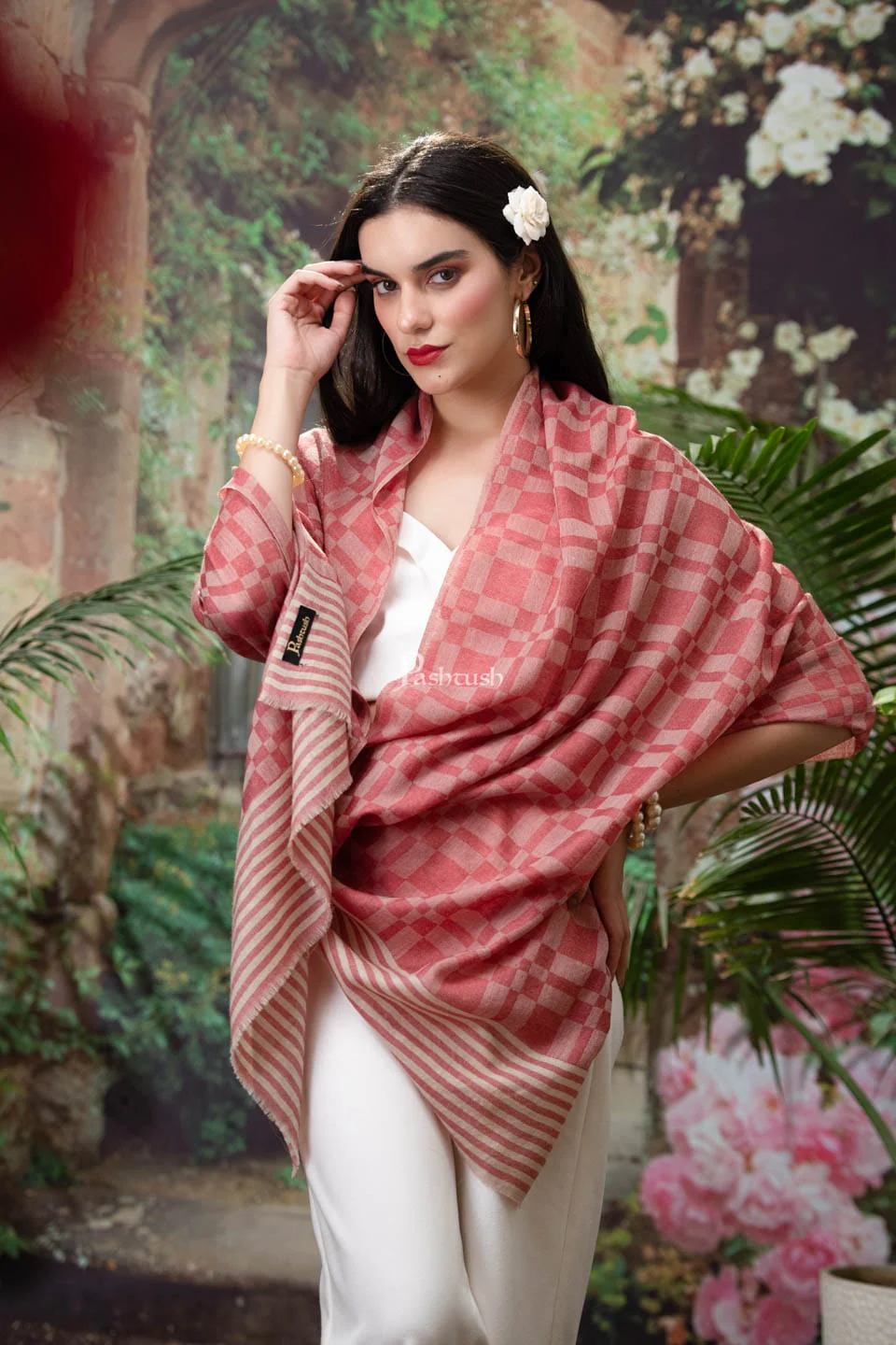 Pashtush womens Fine Wool Stole, Checkered design, Rose - Image 4