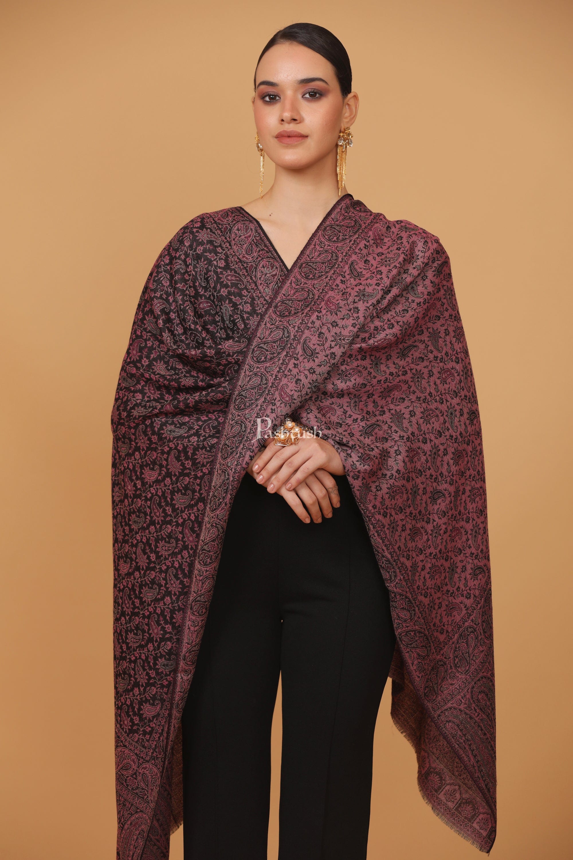 Pashtush womens Fine Wool stole, ethnic weave design, Light Pink And Black - Image 2