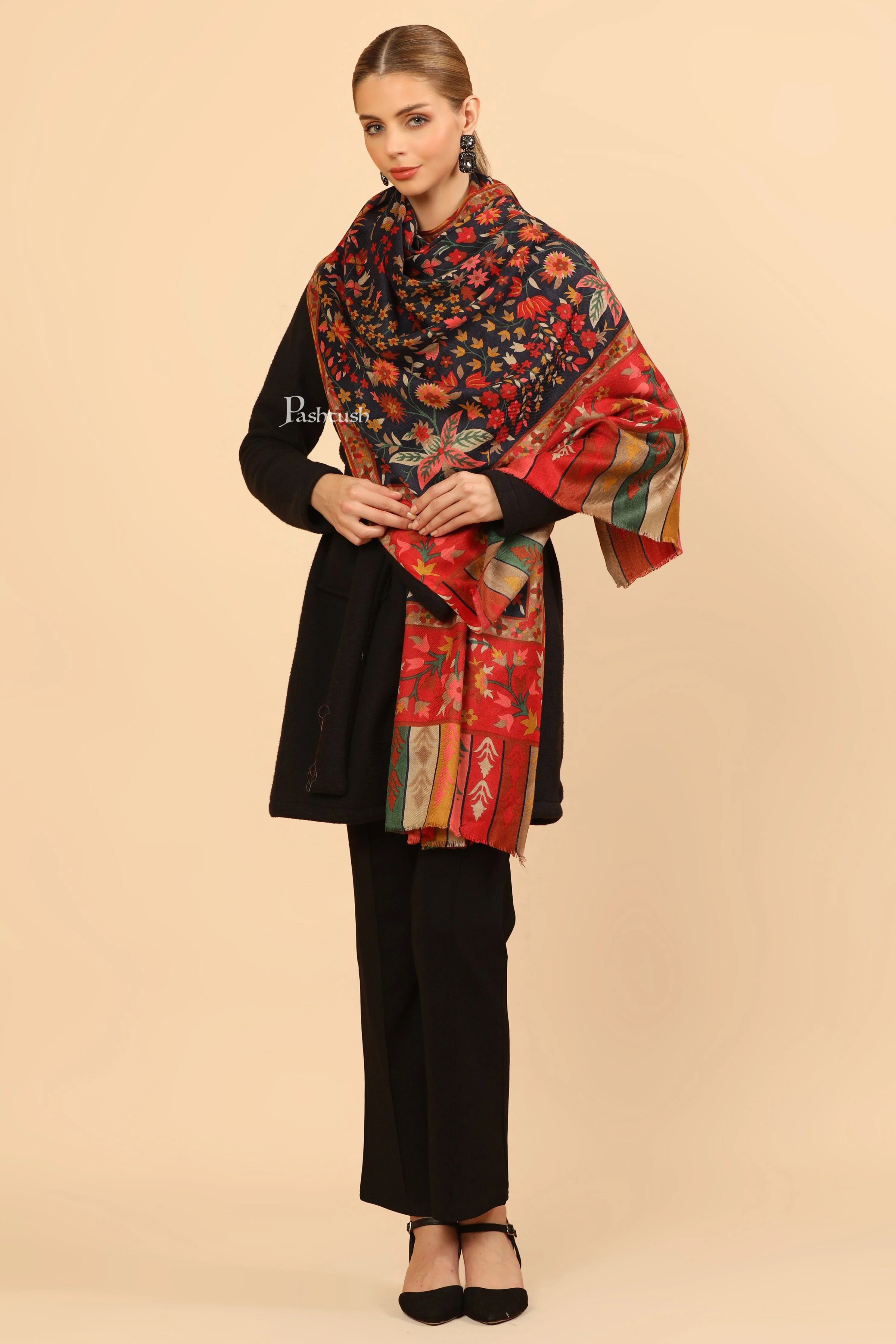 Pashtush Womens Fine Wool Stole, Paisley Design, Multicolour - Image 9