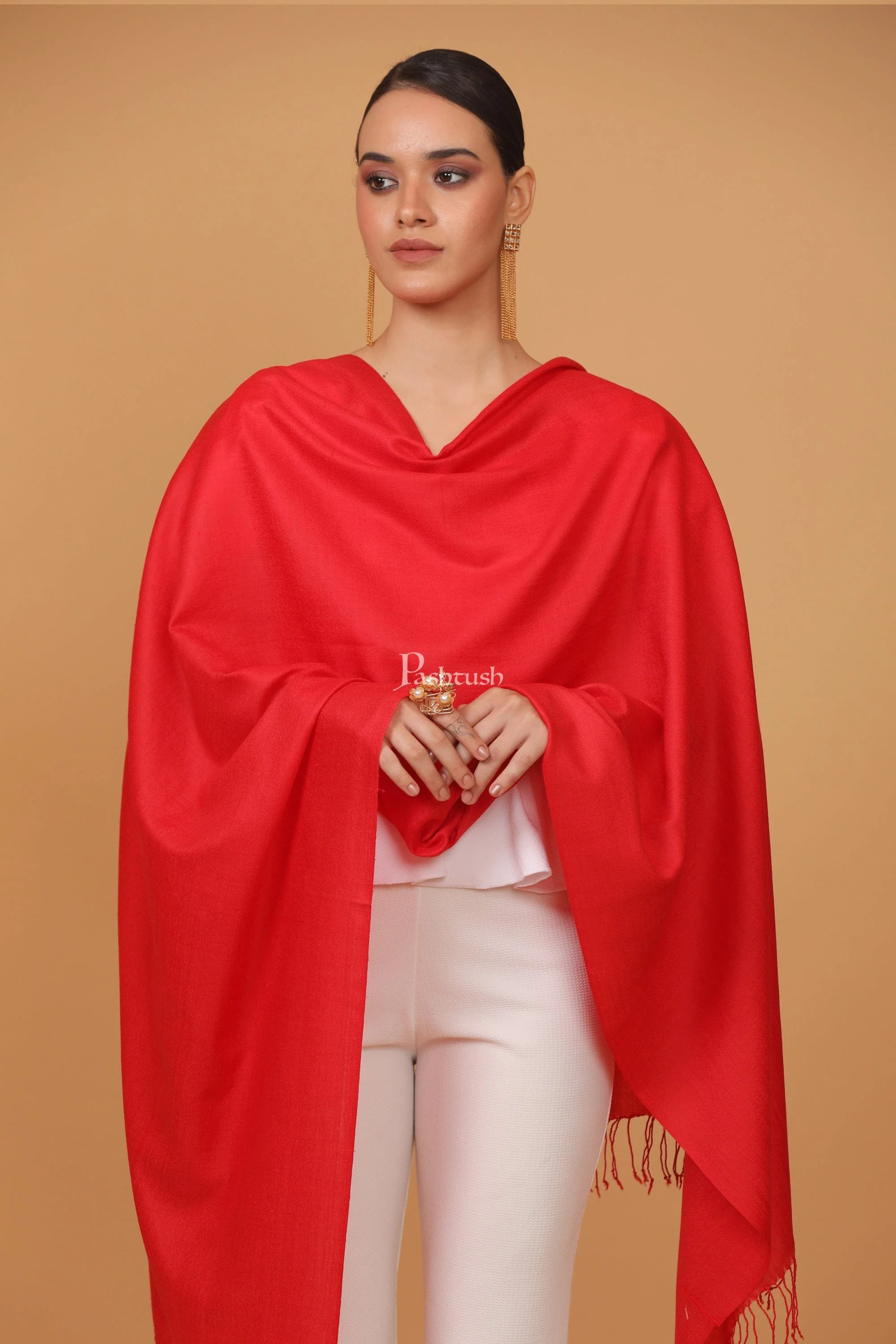 Pashtush womens Fine Wool stole, plain design, Red - Image 6